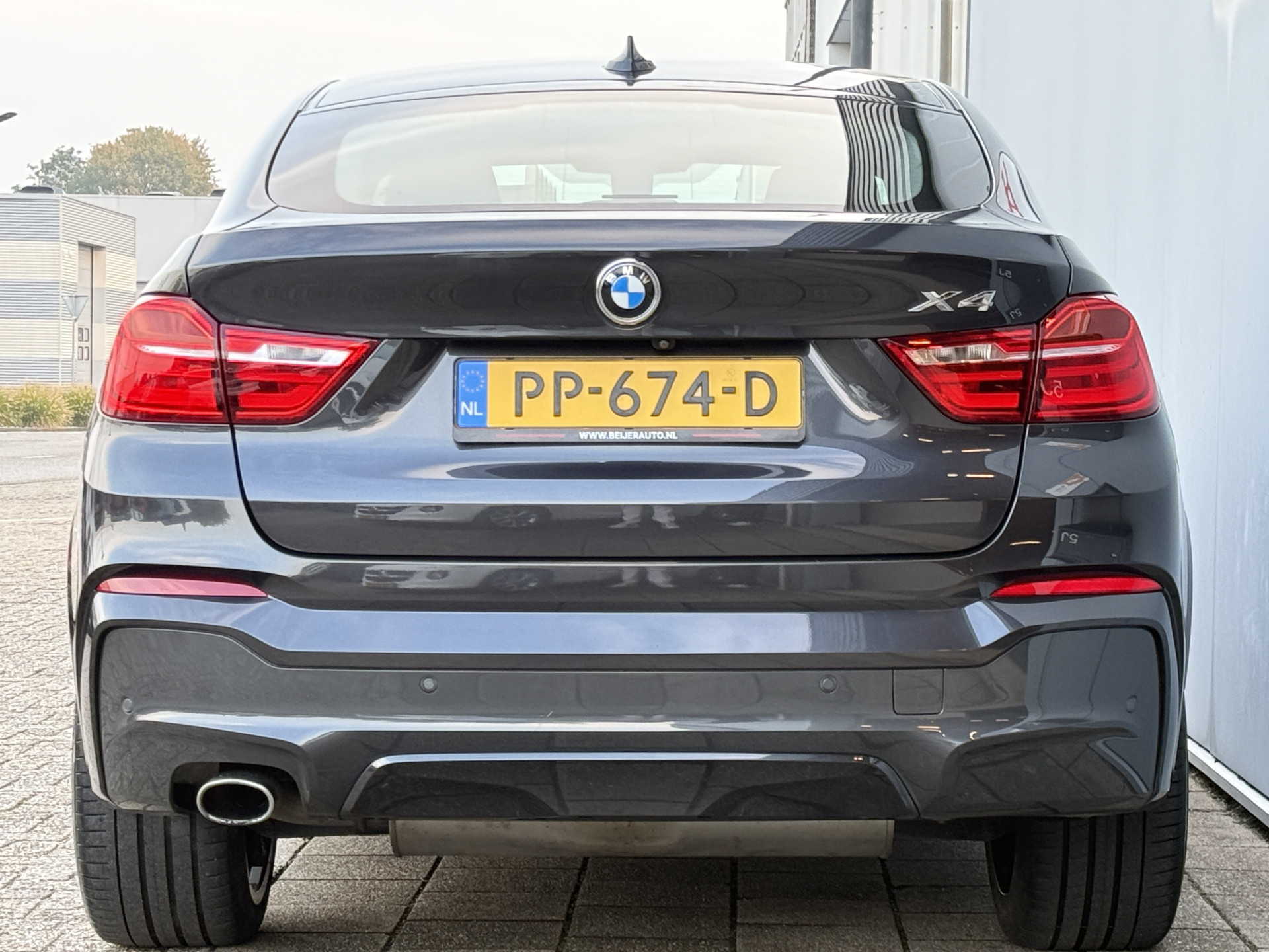 Foto van BMW X4 Xdrive20i