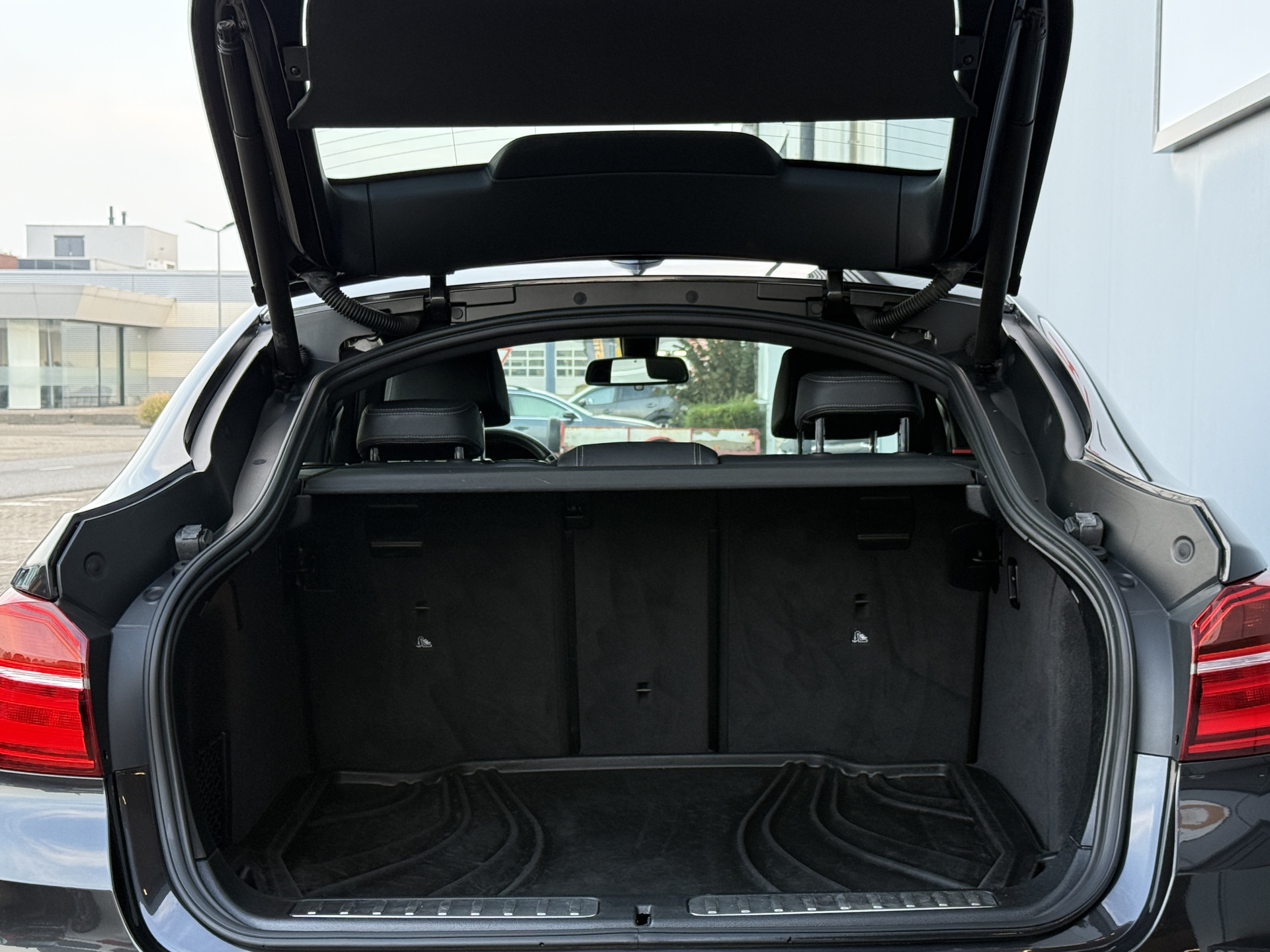 Foto van BMW X4 Xdrive20i