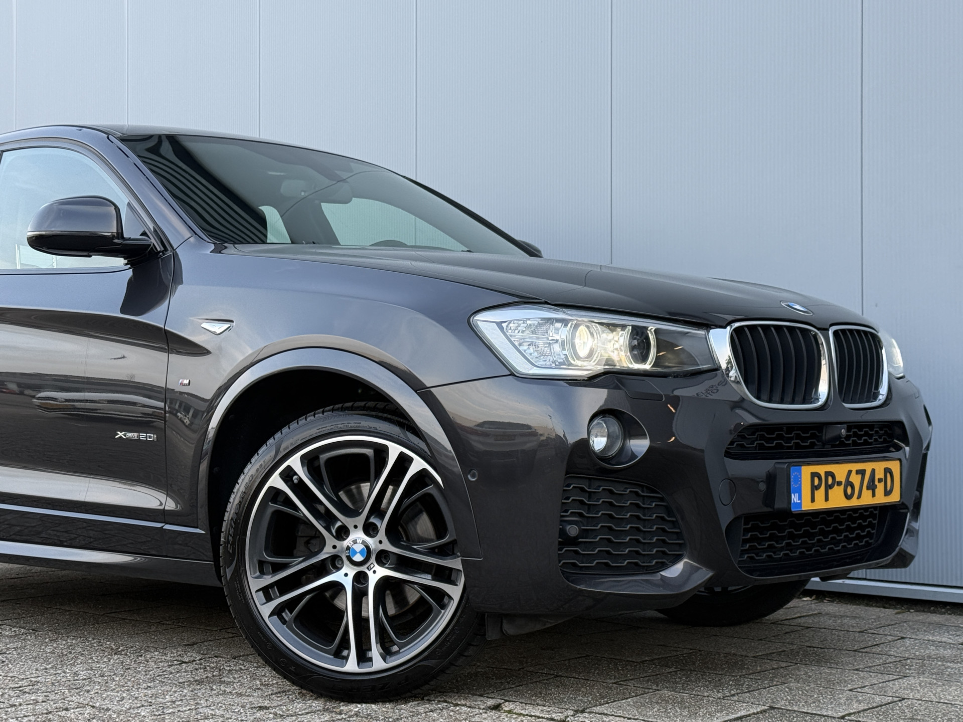 Foto van BMW X4 Xdrive20i