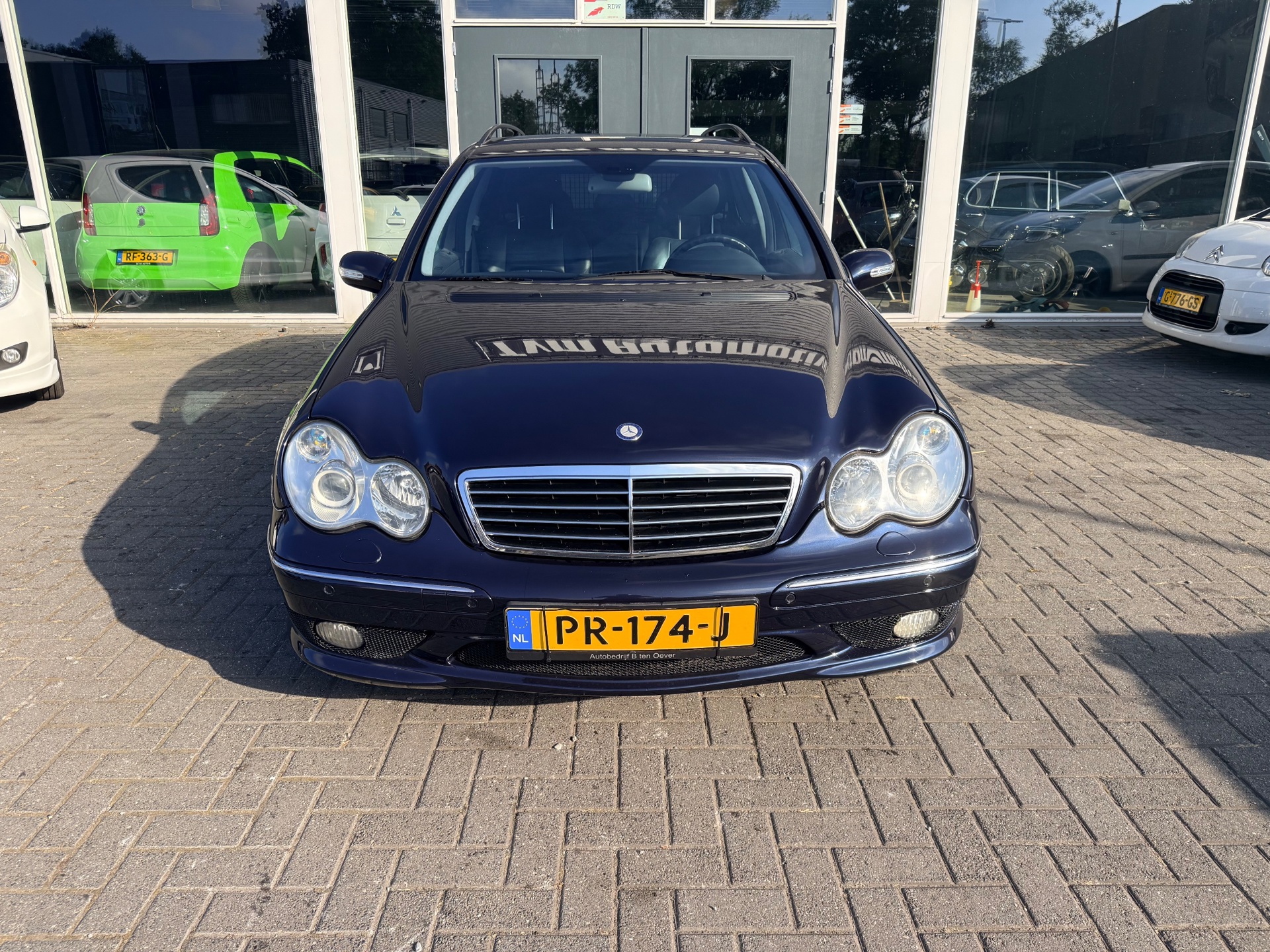 Foto van Mercedes-Benz C 32 AMG