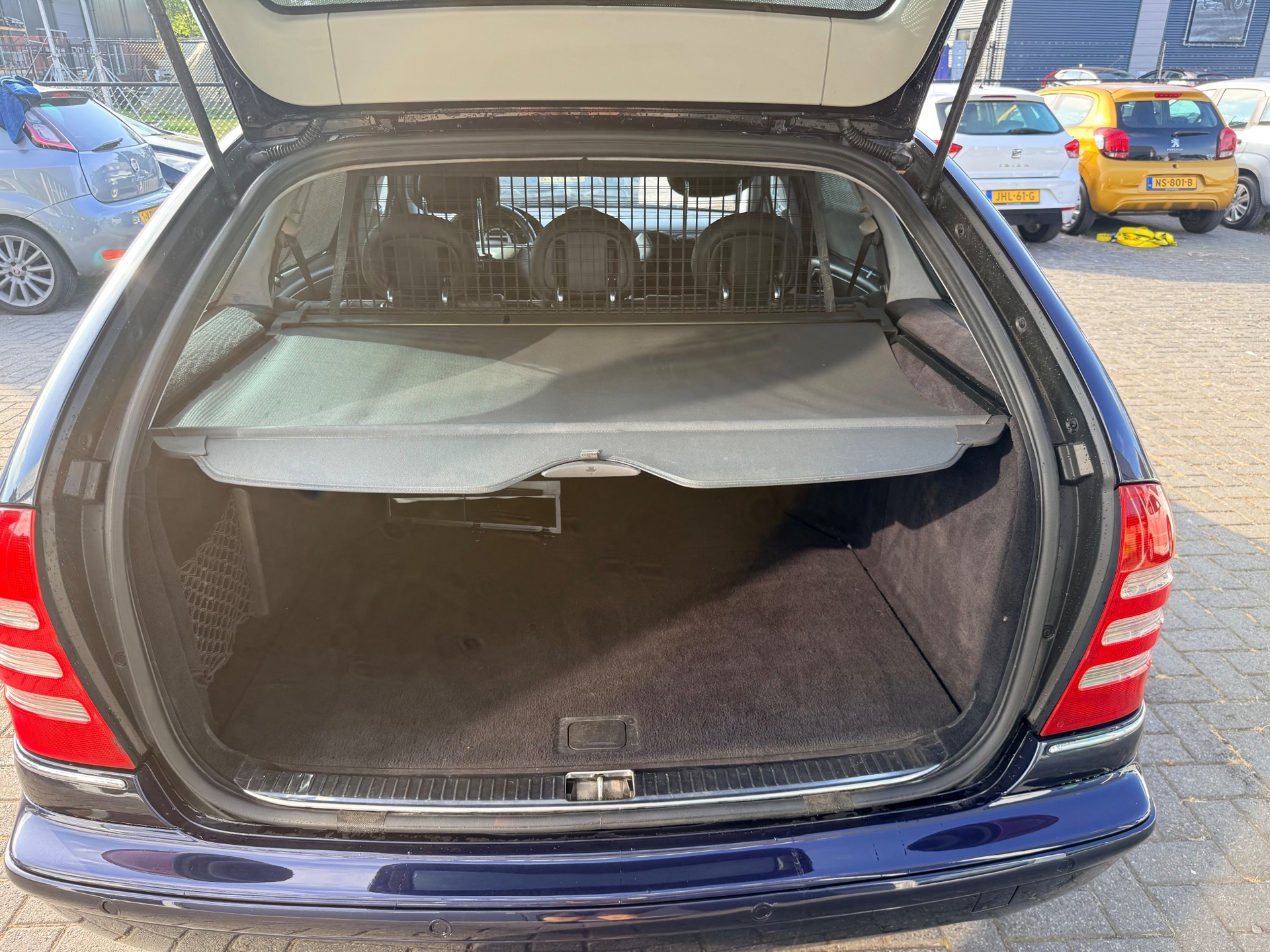 Foto van Mercedes-Benz C 32 AMG