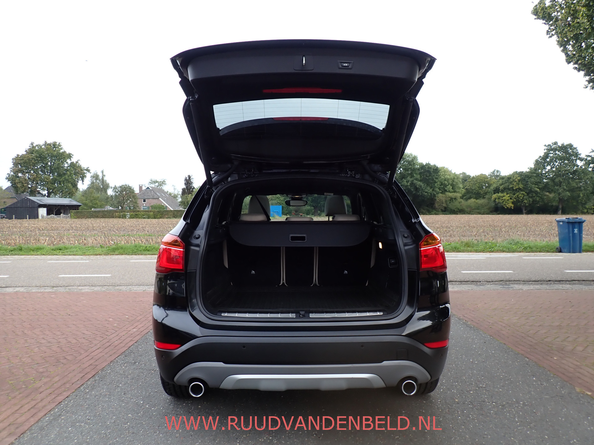 Foto van BMW X1 Xdrive20i