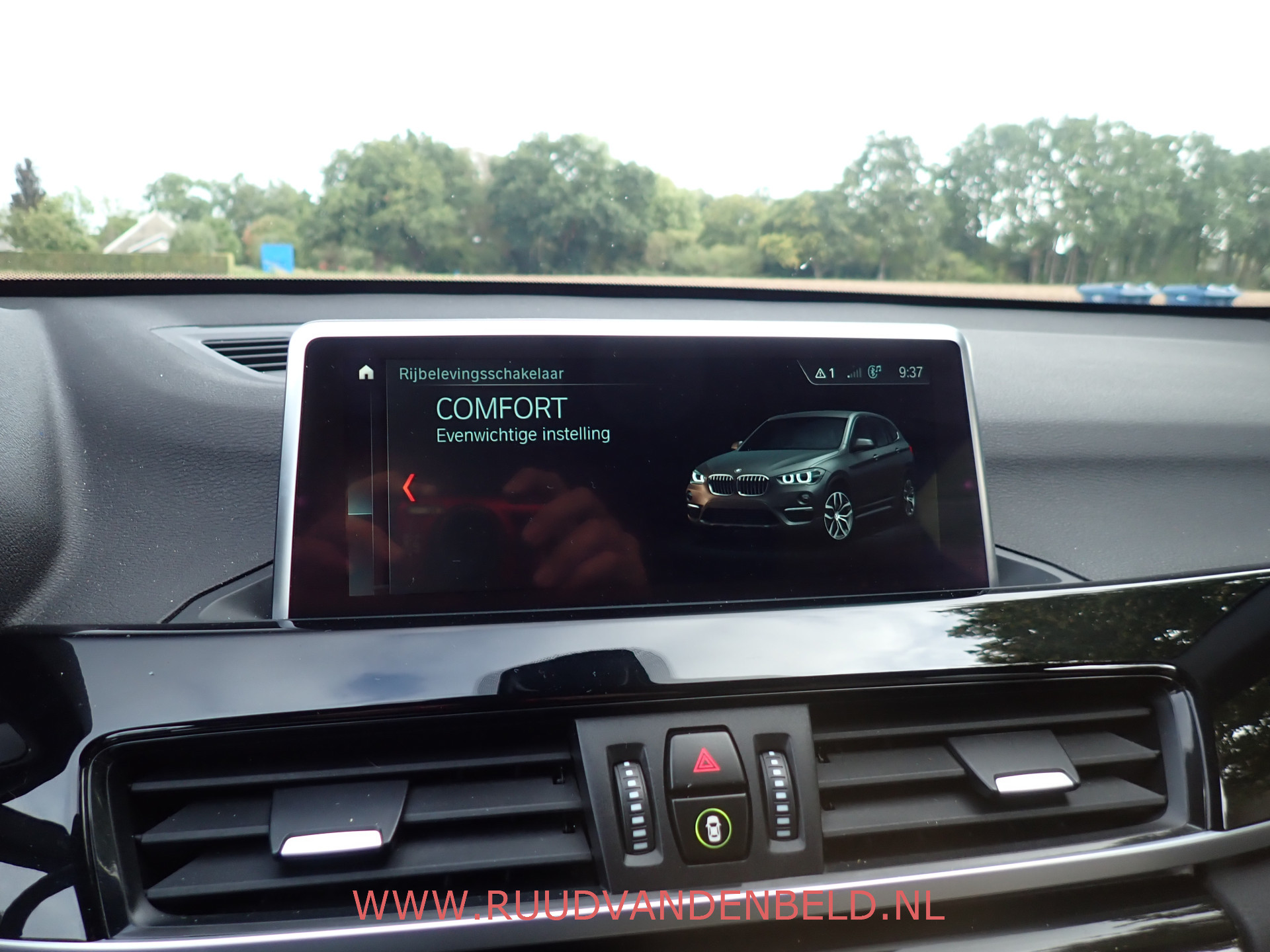Foto van BMW X1 Xdrive20i