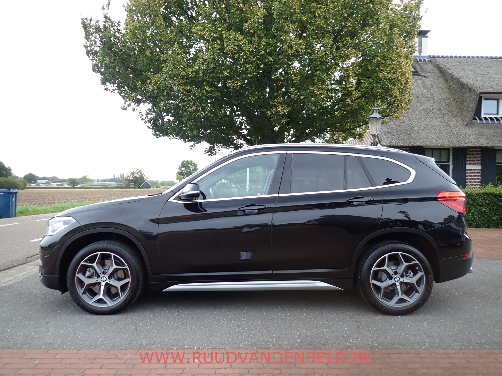 Foto van BMW X1 Xdrive20i