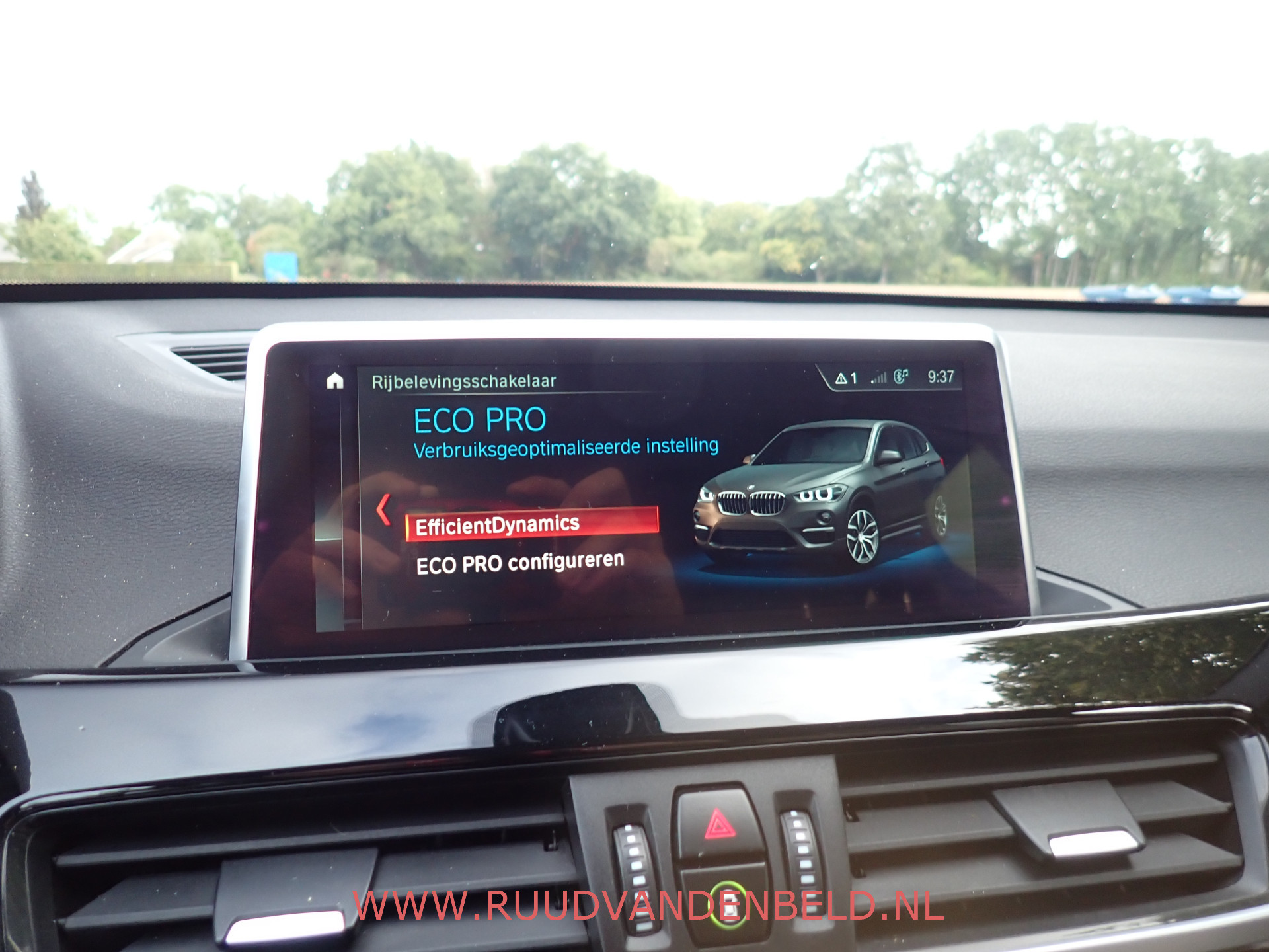 Foto van BMW X1 Xdrive20i