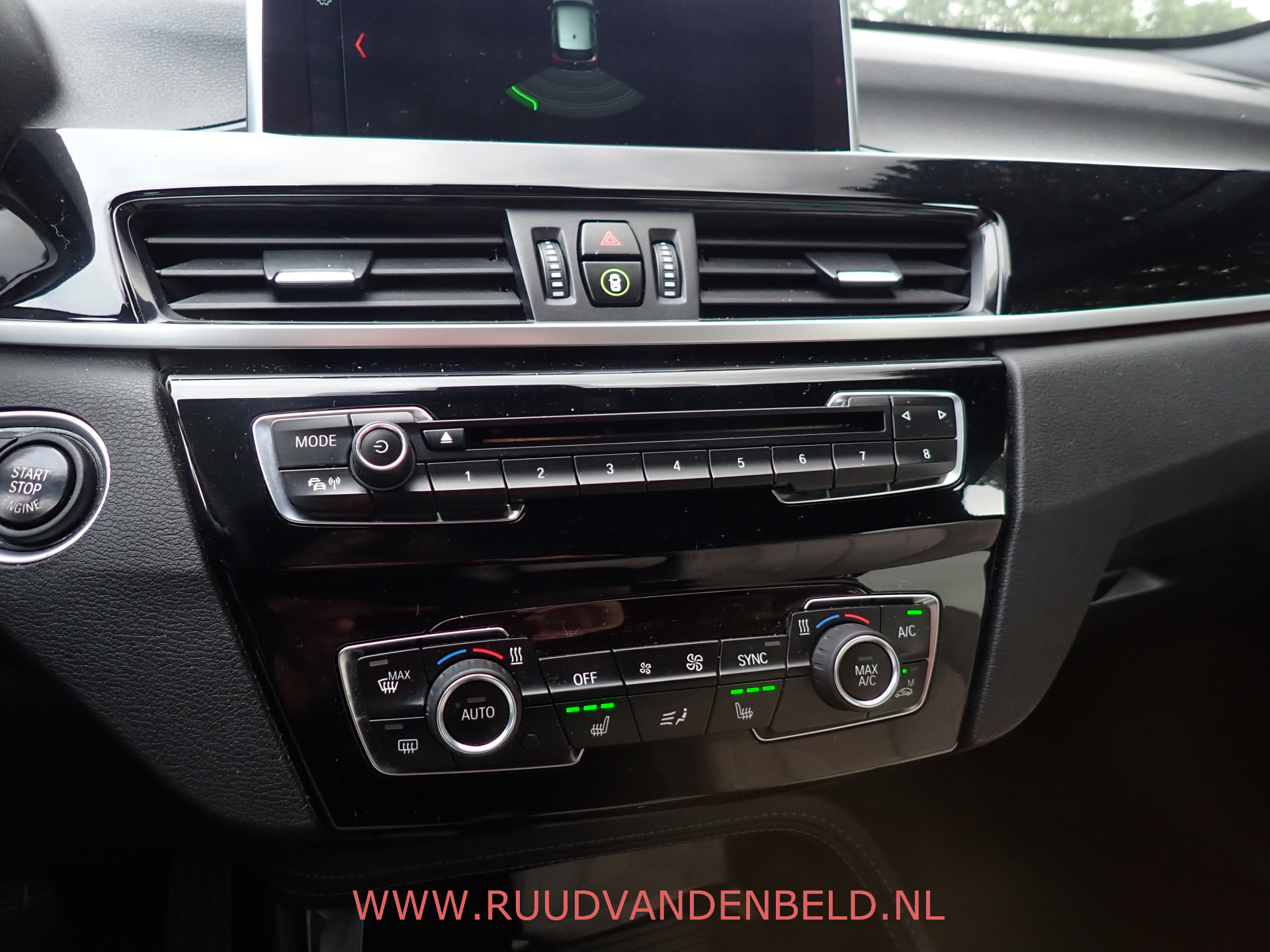 Foto van BMW X1 Xdrive20i