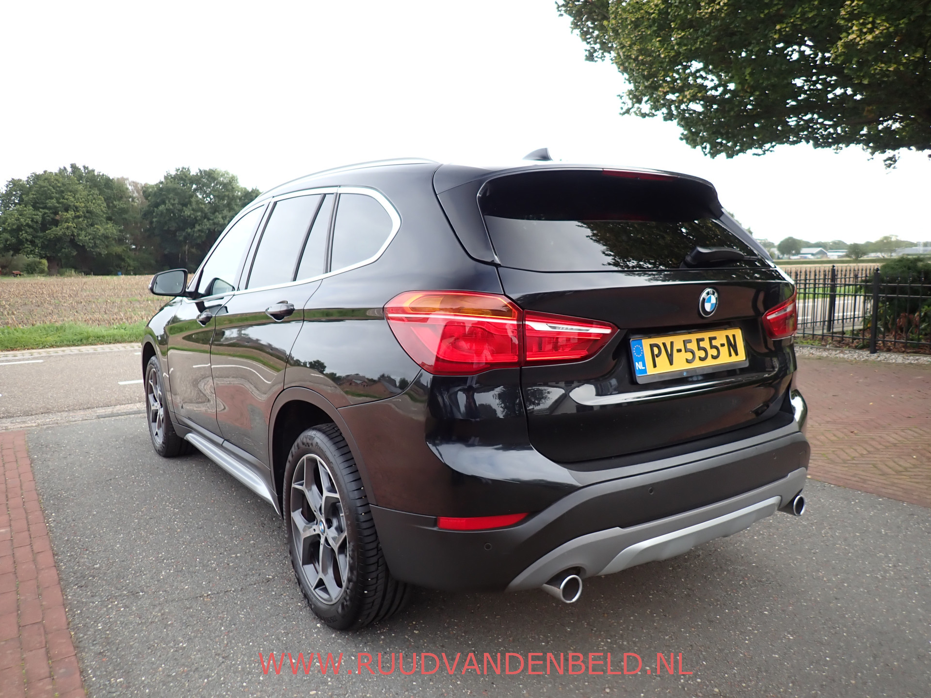 Foto van BMW X1 Xdrive20i