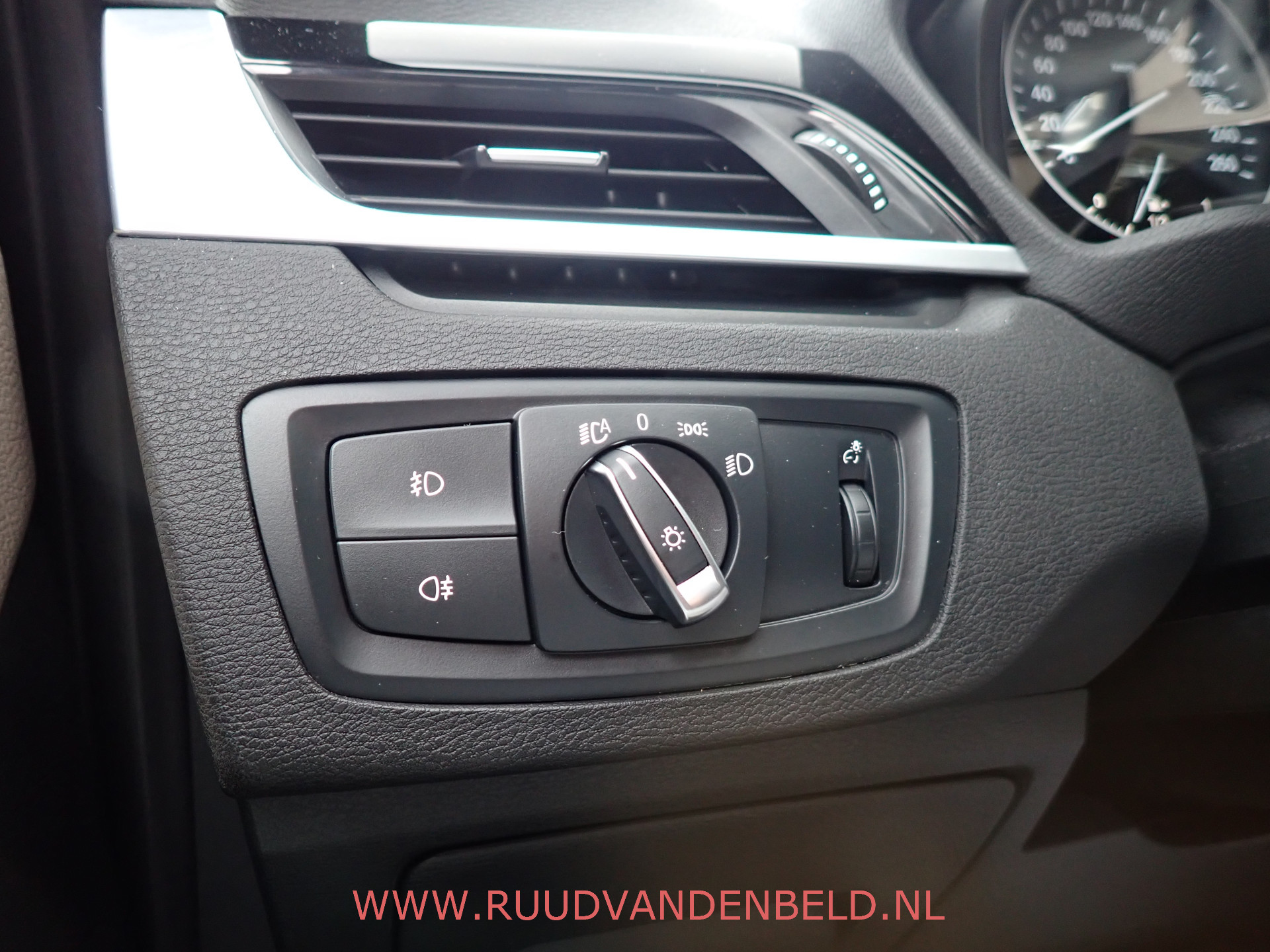 Foto van BMW X1 Xdrive20i