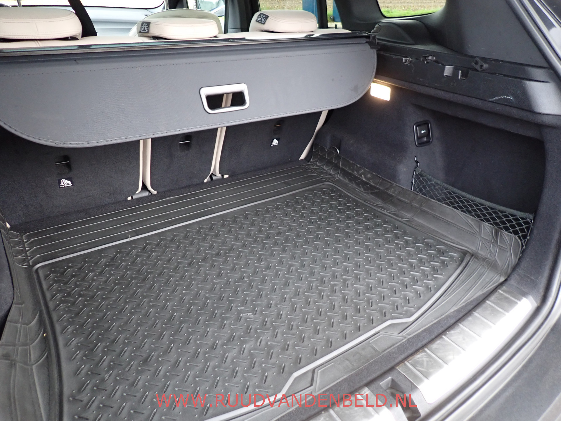 Foto van BMW X1 Xdrive20i