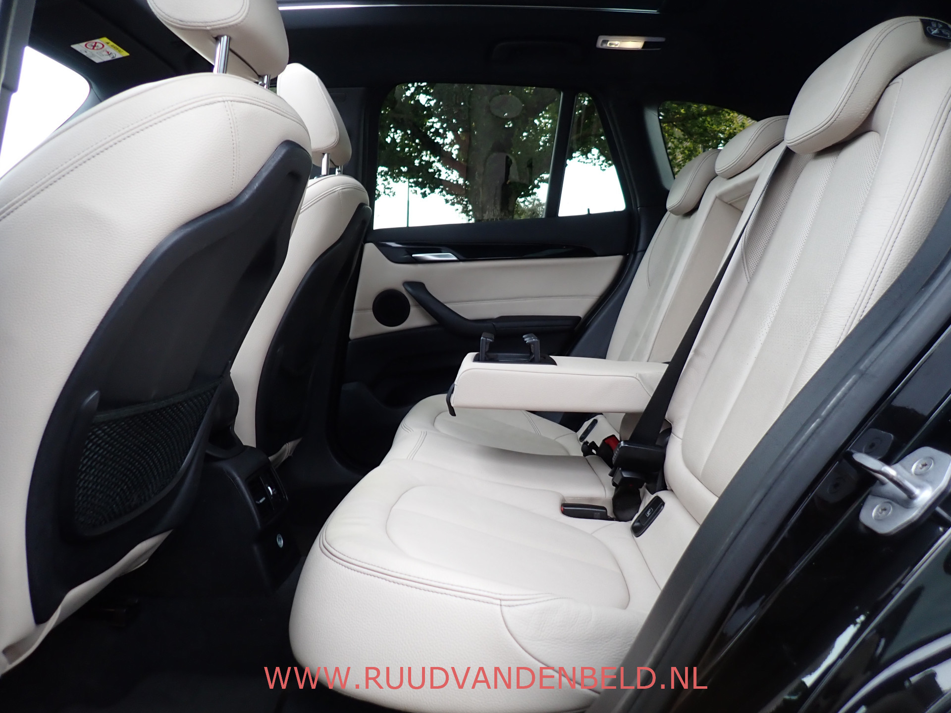 Foto van BMW X1 Xdrive20i
