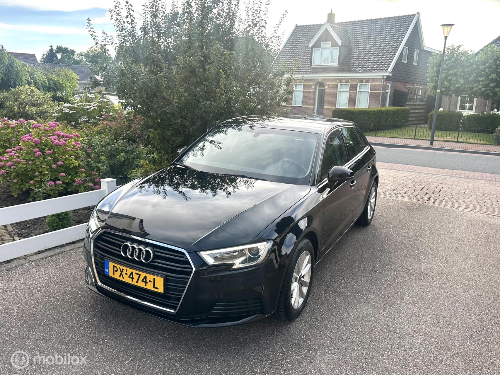 Audi A3 Sportback 1.0 TFSI  115PK AUTOMAAT AIRCO NAVIGATIE PARKEERSENSOREN CRUISE CONTROLE 2017 - voorkant