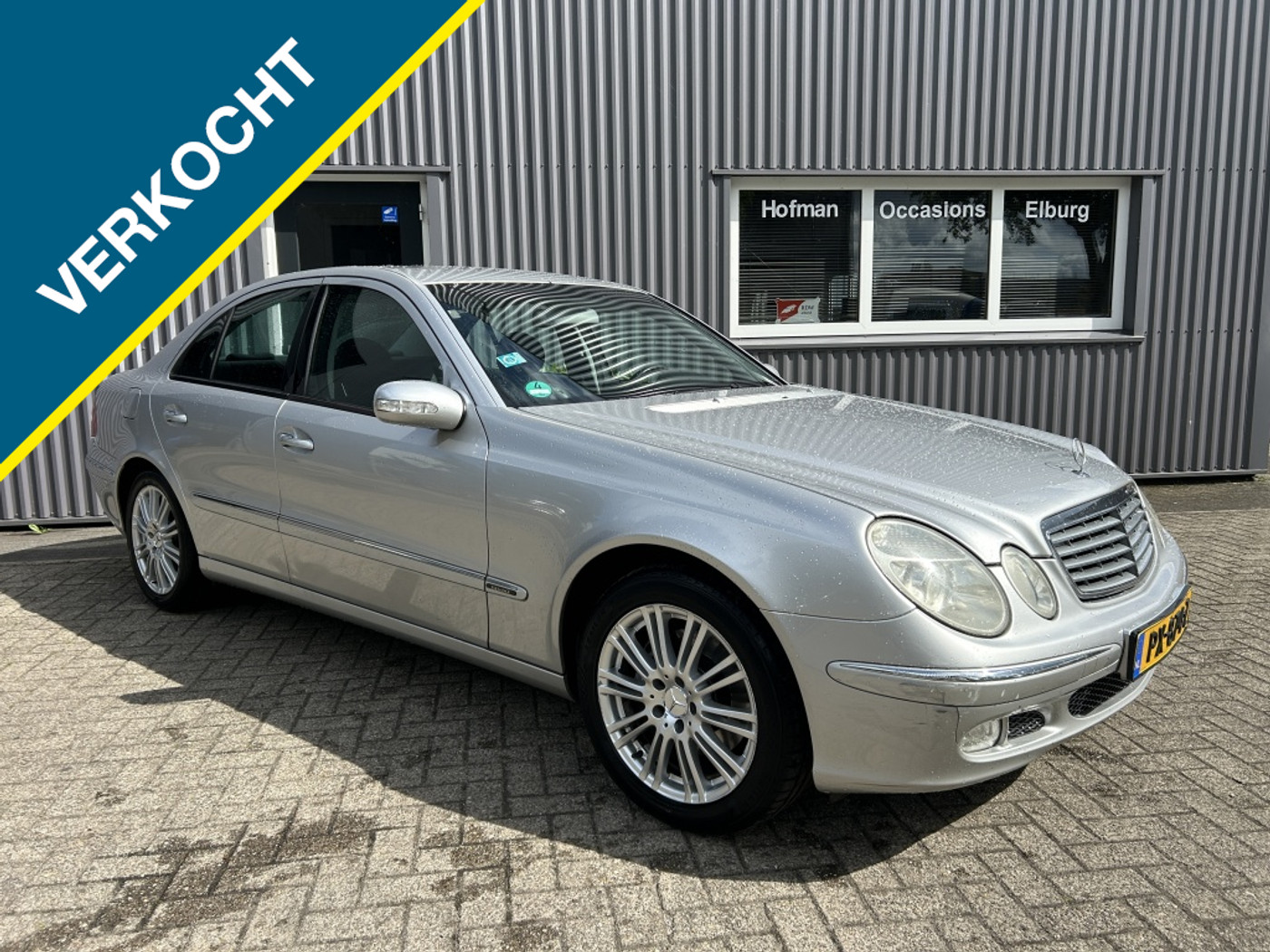 Foto van Mercedes-Benz E 320