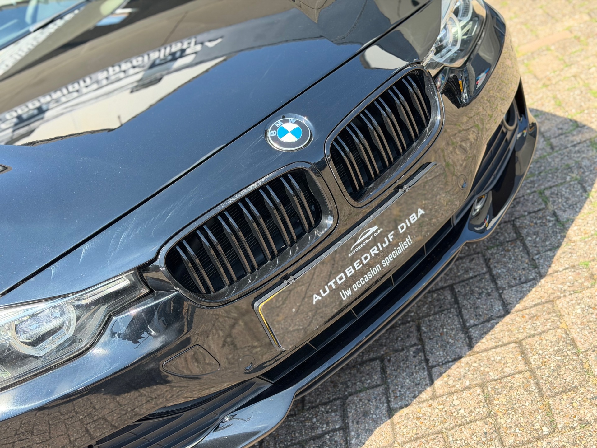 Foto van BMW 330i