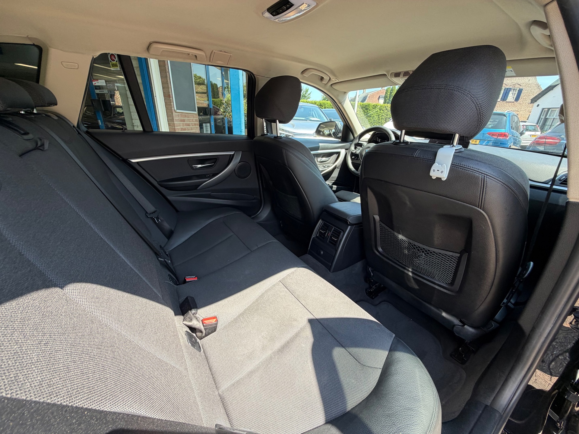 Foto van BMW 330i