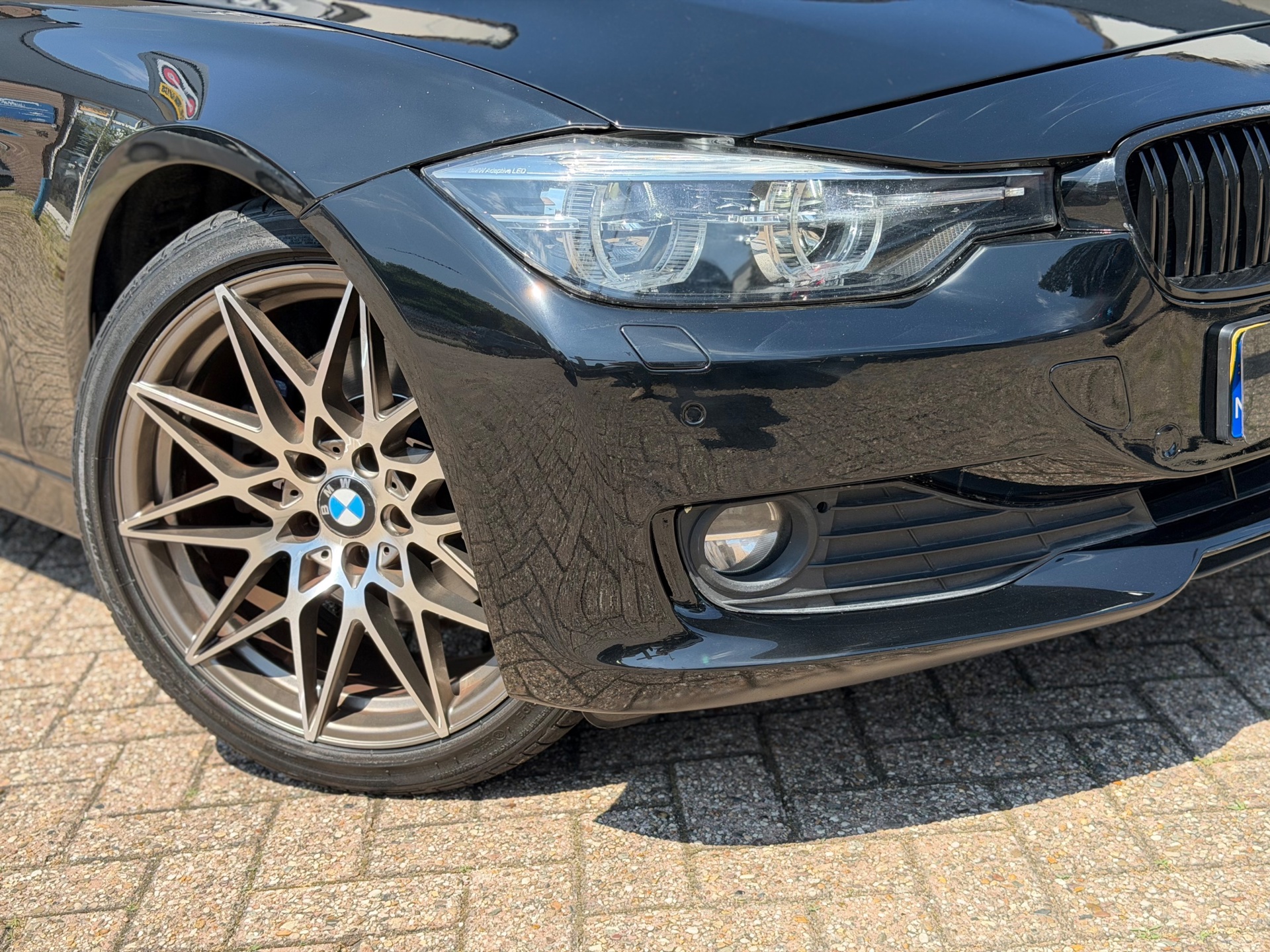 Foto van BMW 330i
