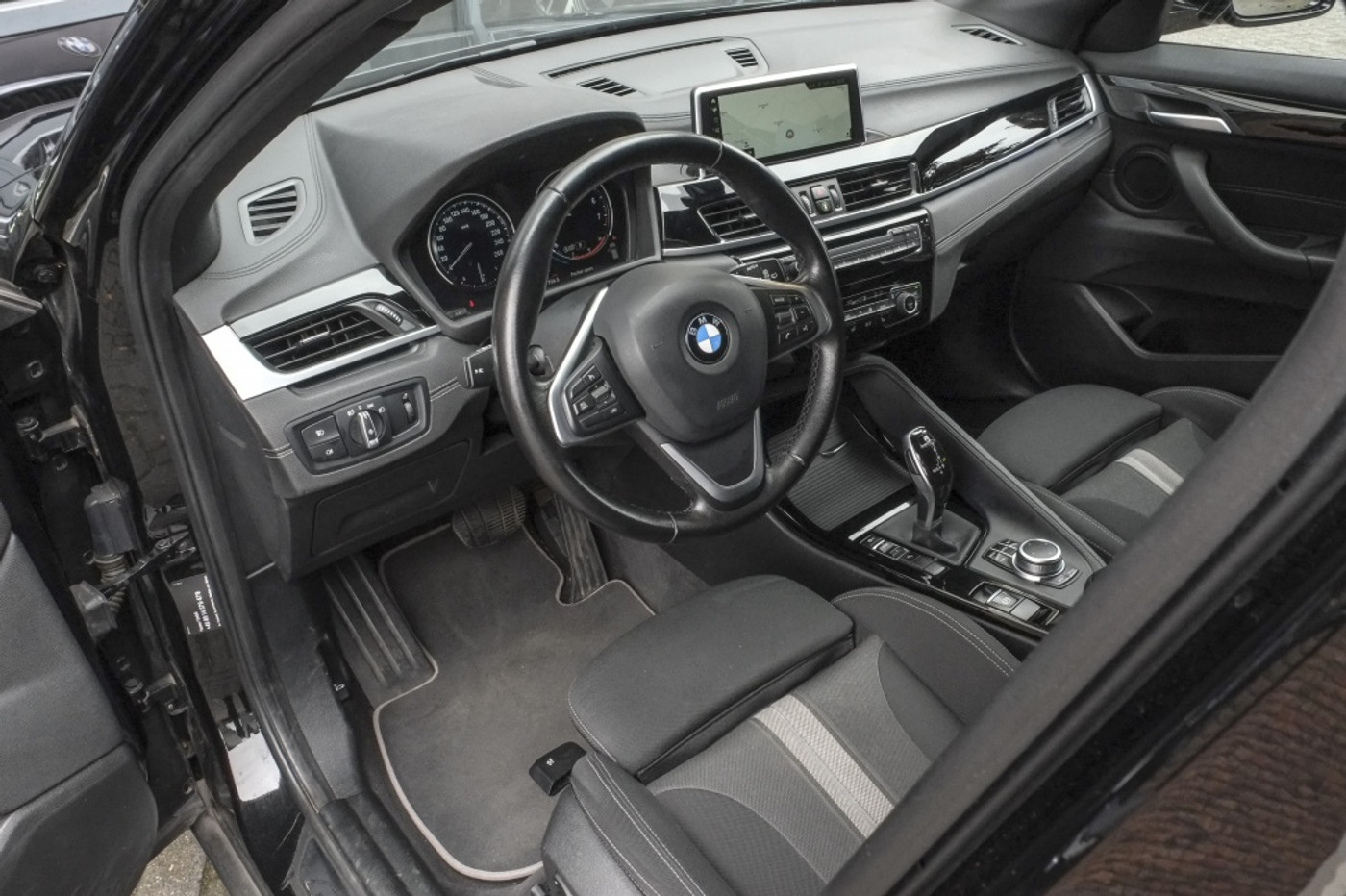 Foto van BMW X2 Sdrive18i