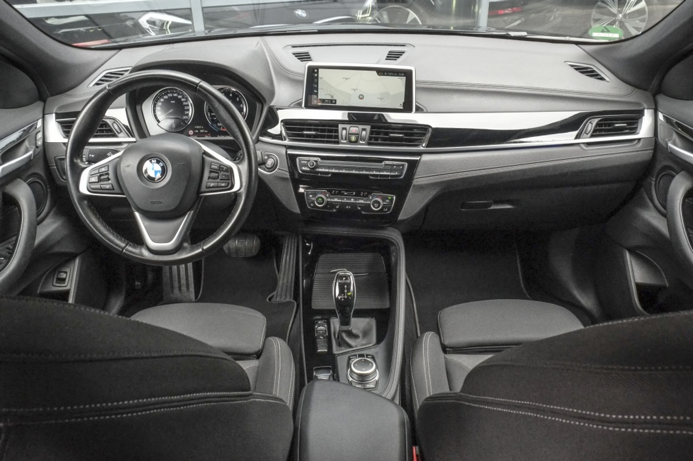 Foto van BMW X2 Sdrive18i