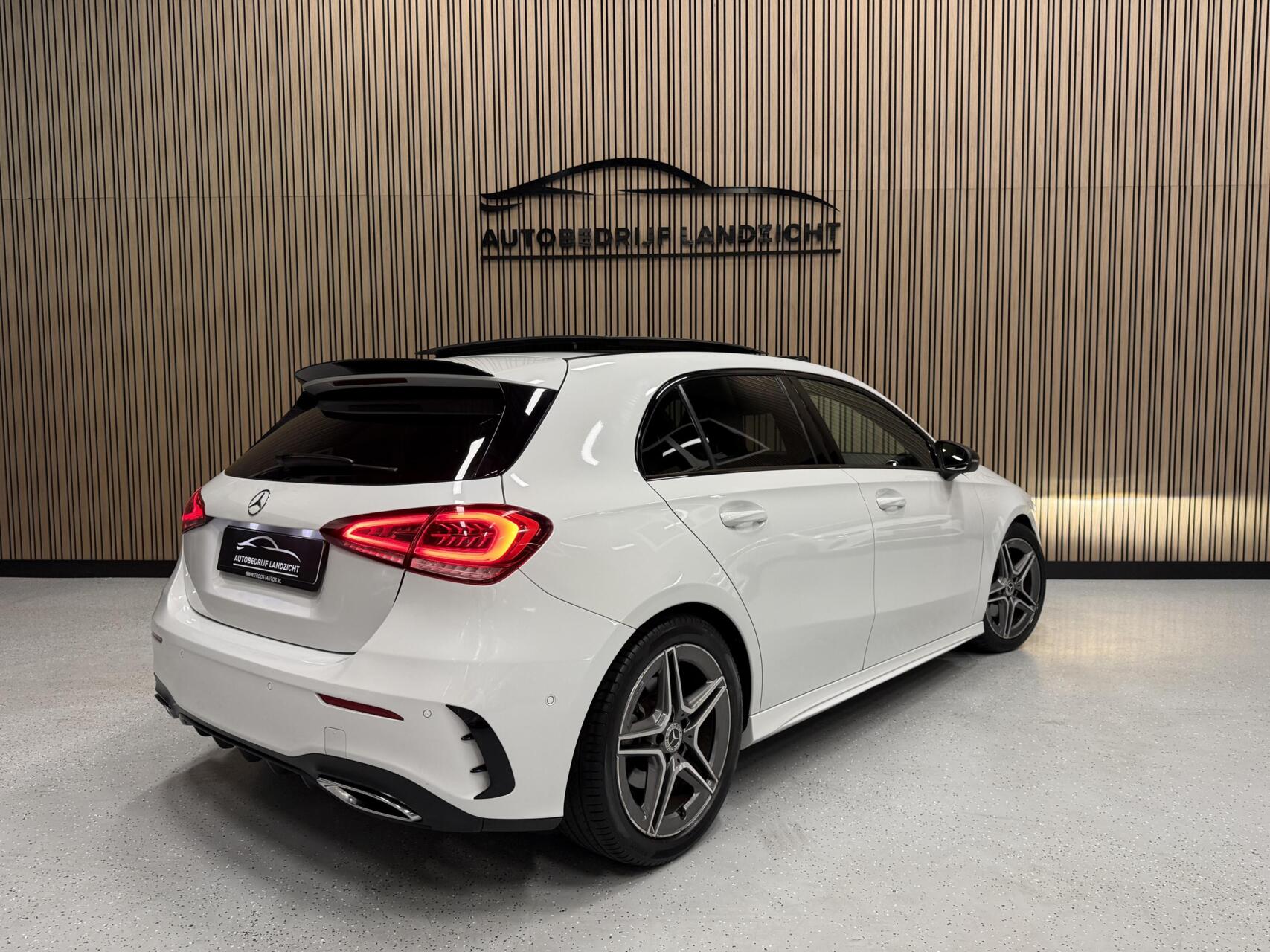 Foto van Mercedes-Benz A 200