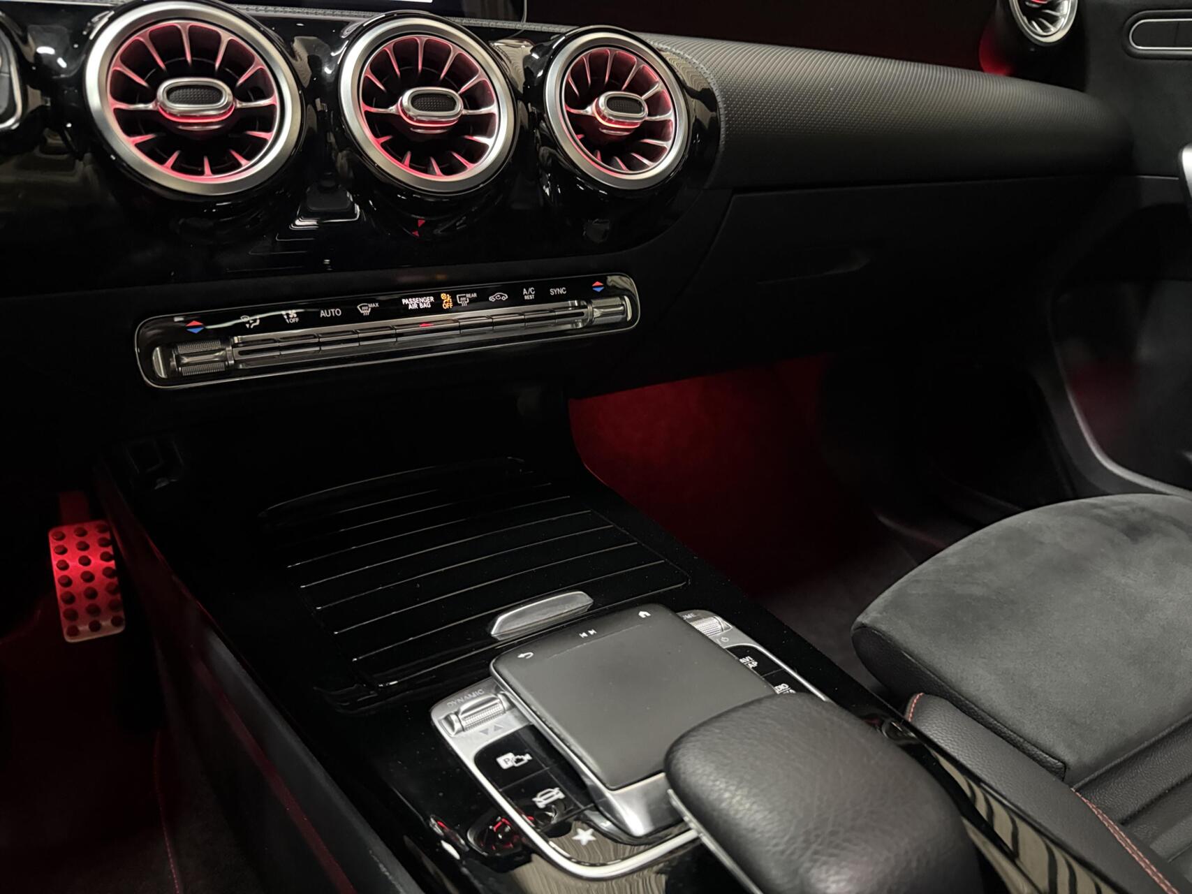Foto van Mercedes-Benz A 200