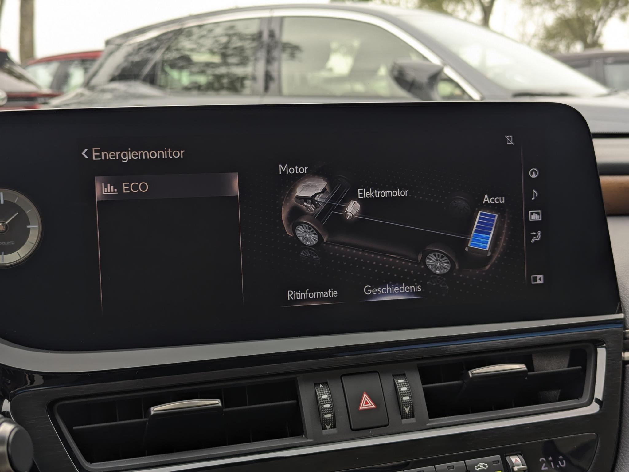 Foto van Lexus Lexus Es300h