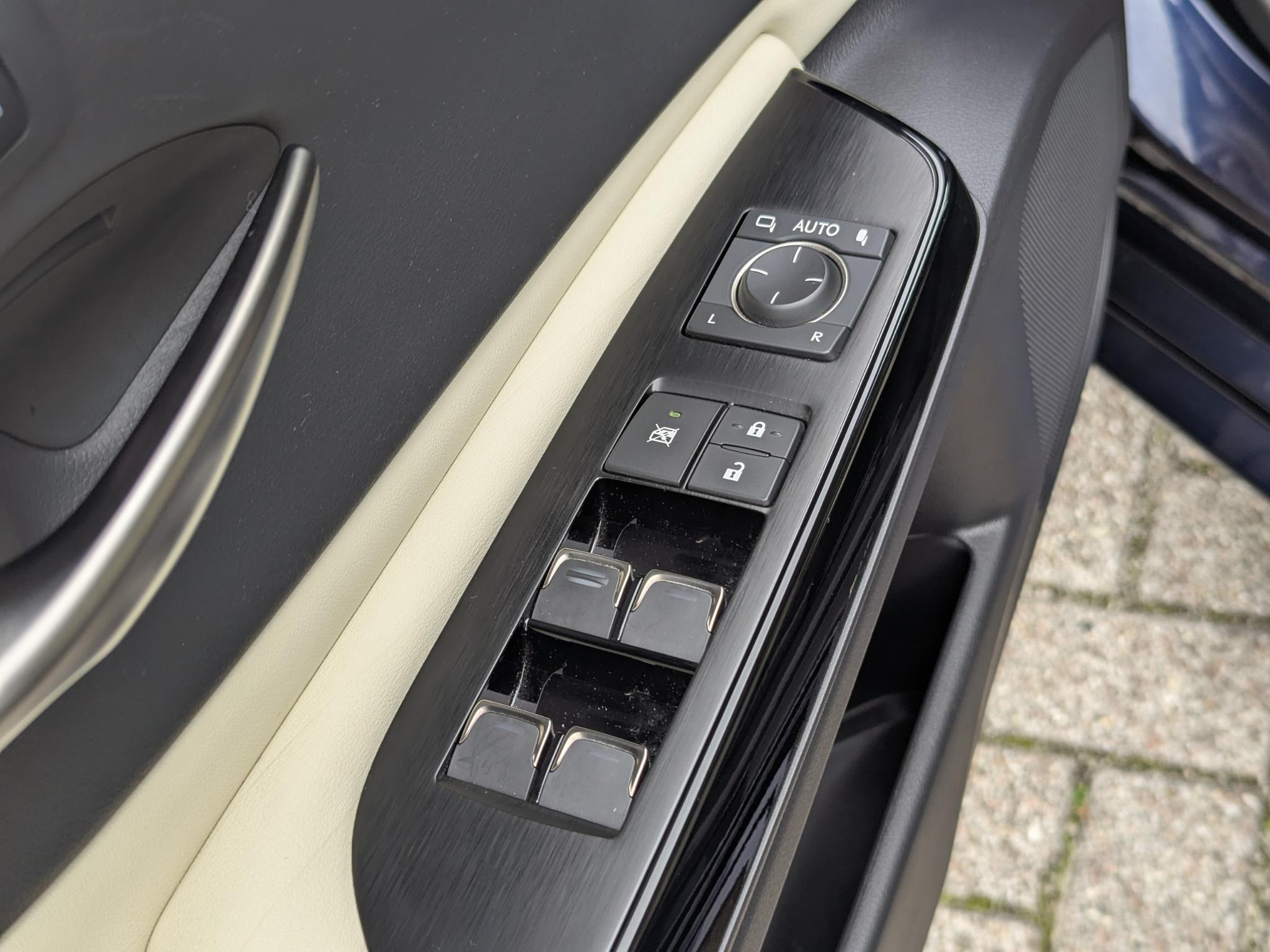 Foto van Lexus Lexus Es300h