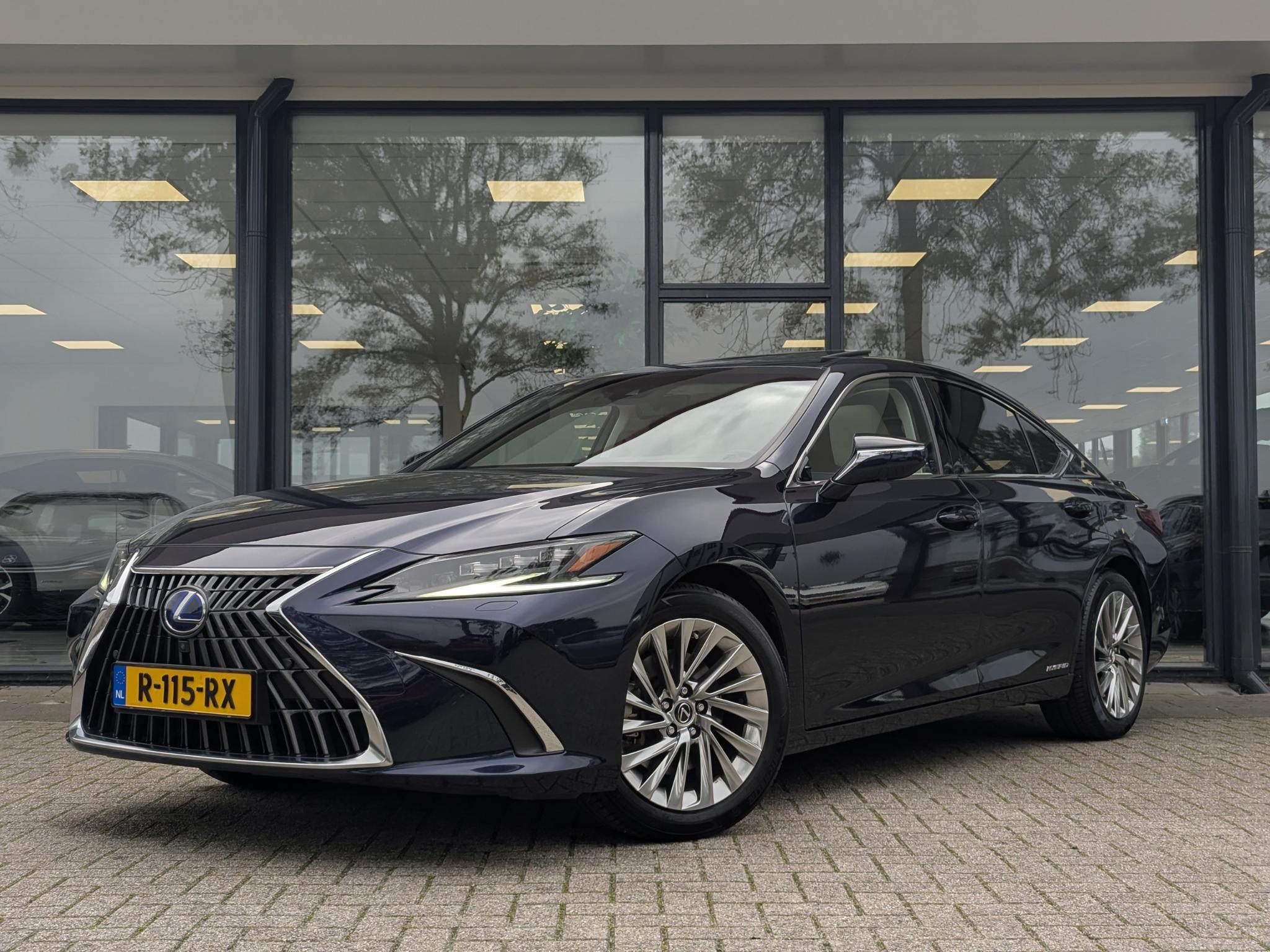 Foto van Lexus Lexus Es300h