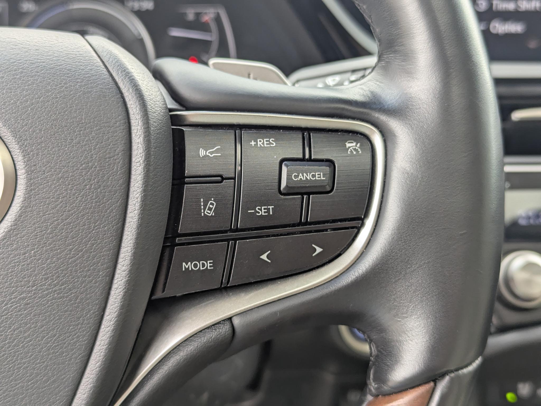 Foto van Lexus Lexus Es300h