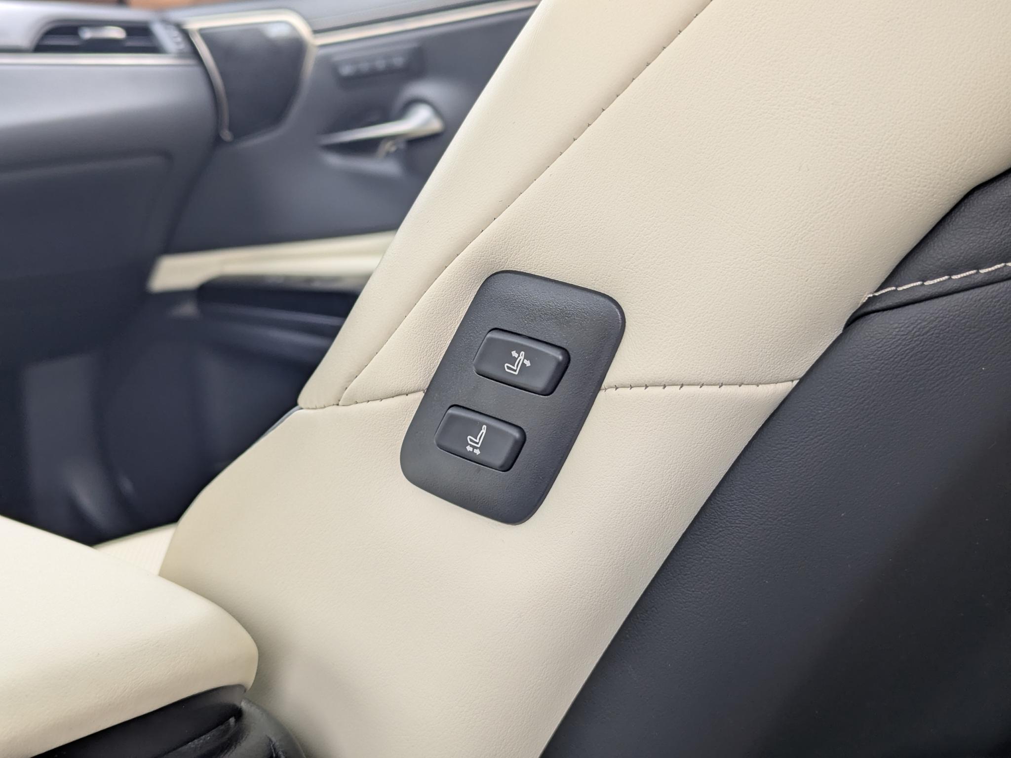 Foto van Lexus Lexus Es300h