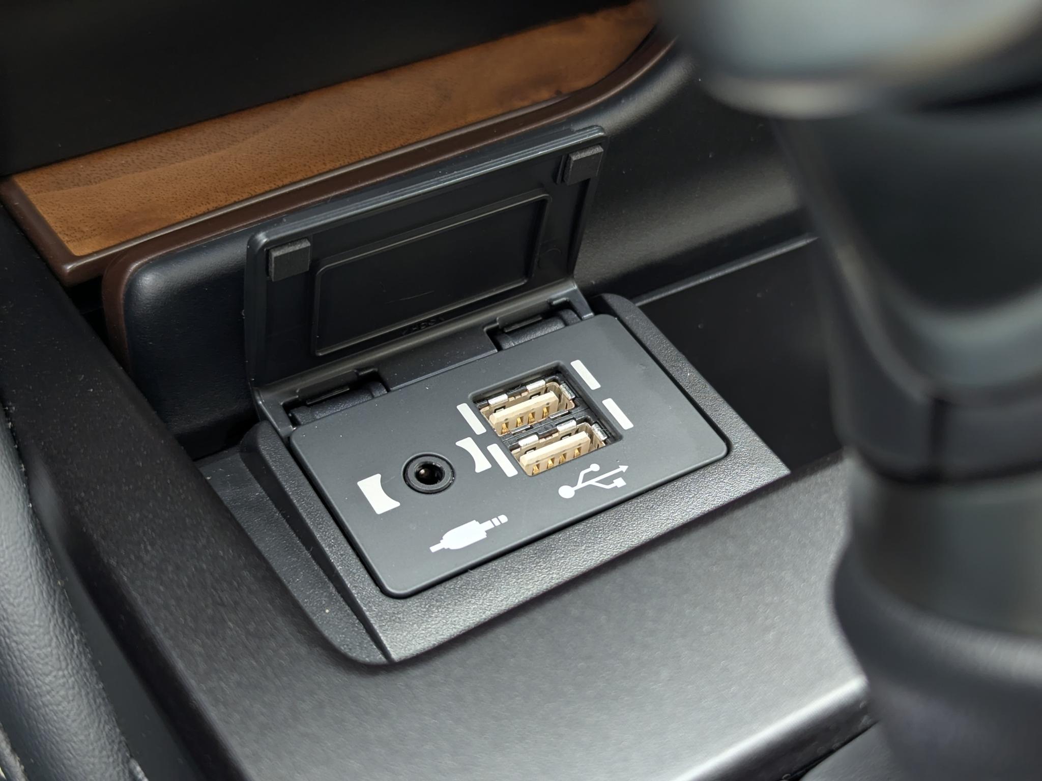 Foto van Lexus Lexus Es300h