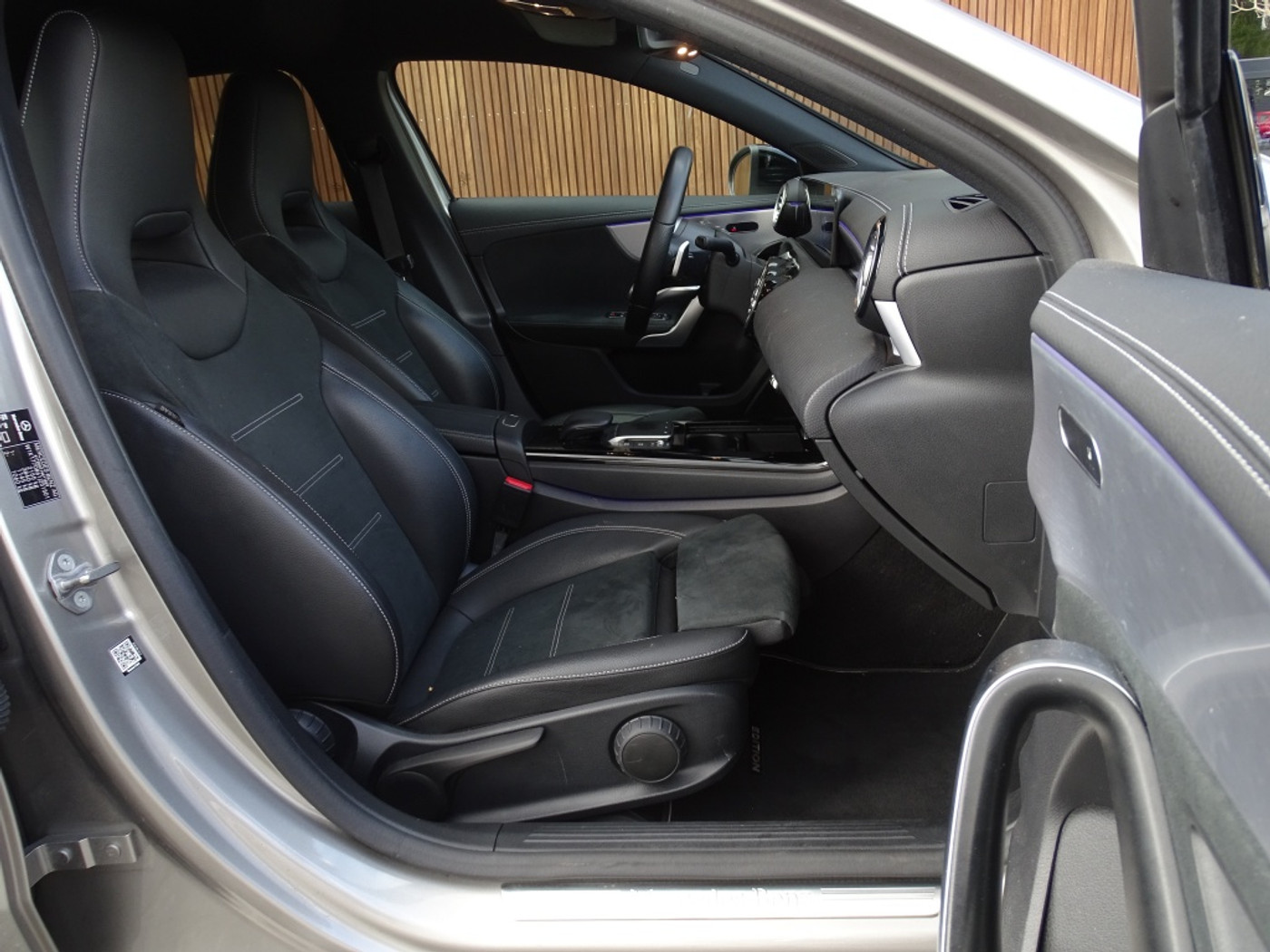 Foto van Mercedes-Benz A 250 E
