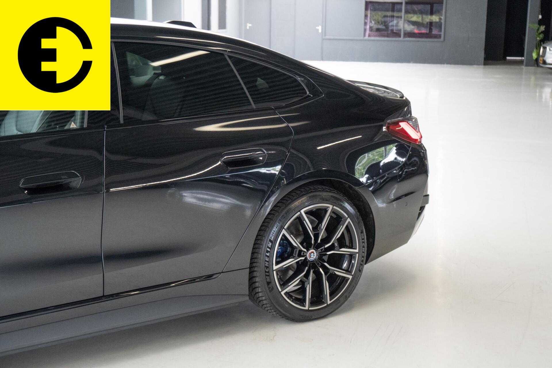 Foto van BMW I4 M50