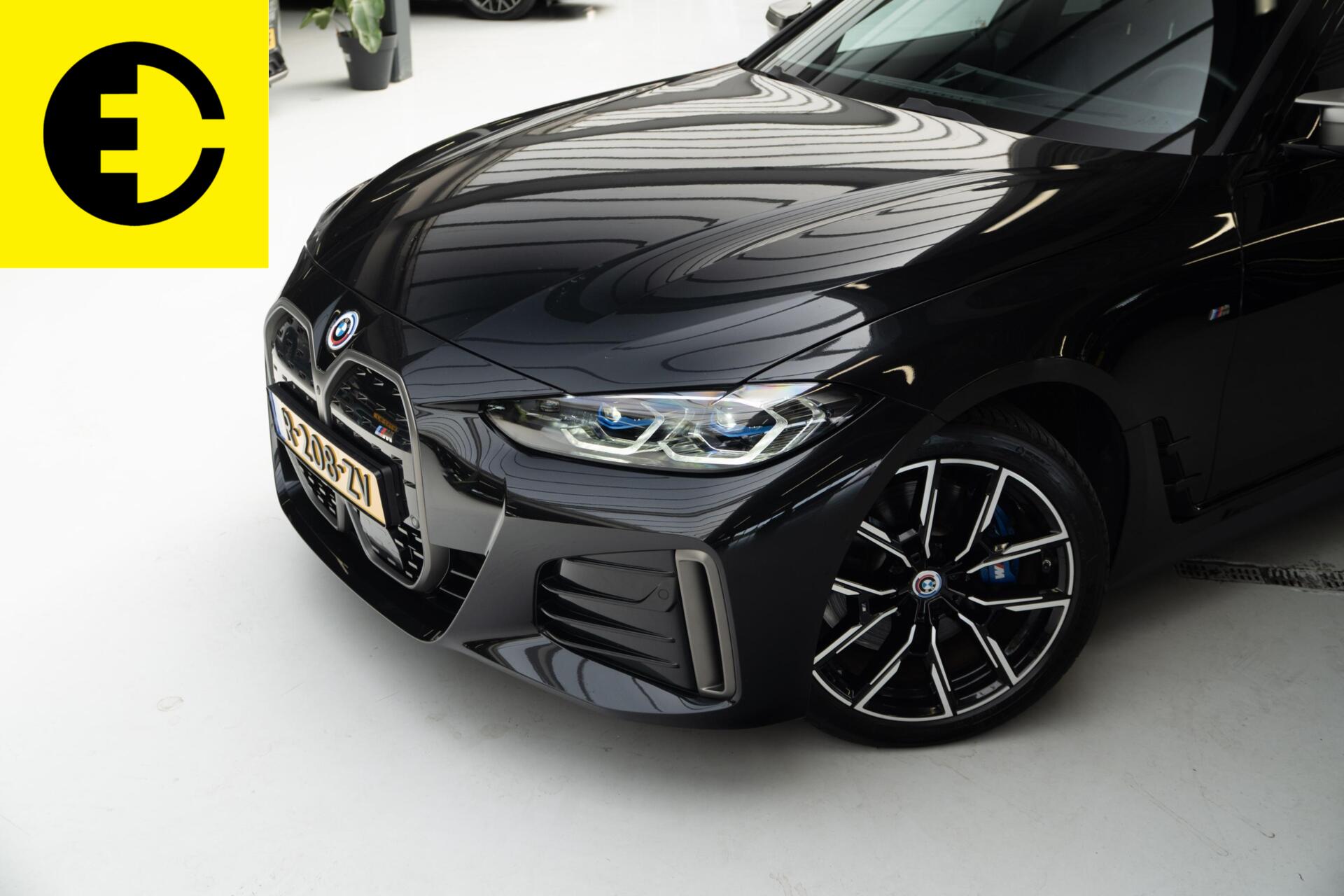 Foto van BMW I4 M50