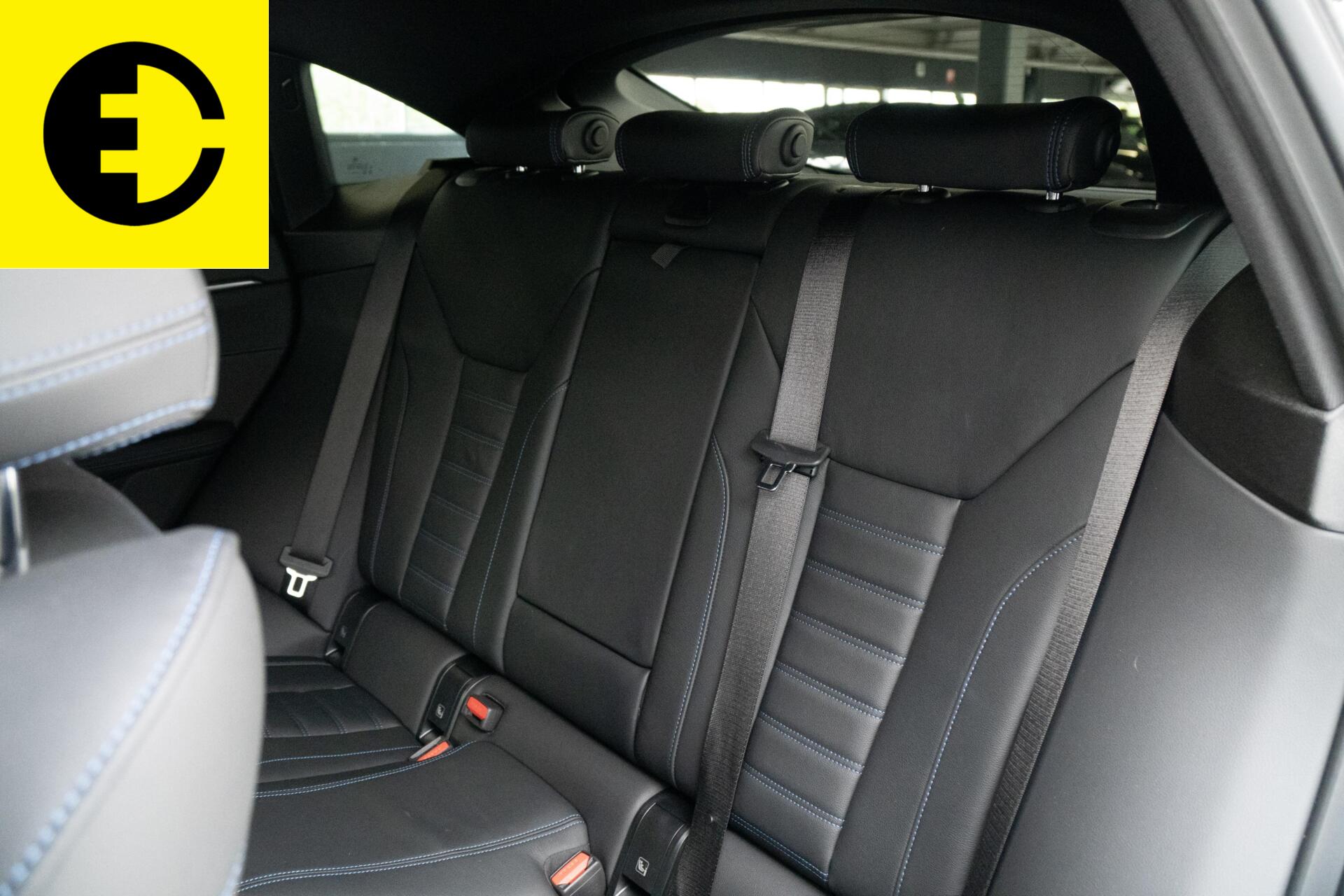 Foto van BMW I4 M50