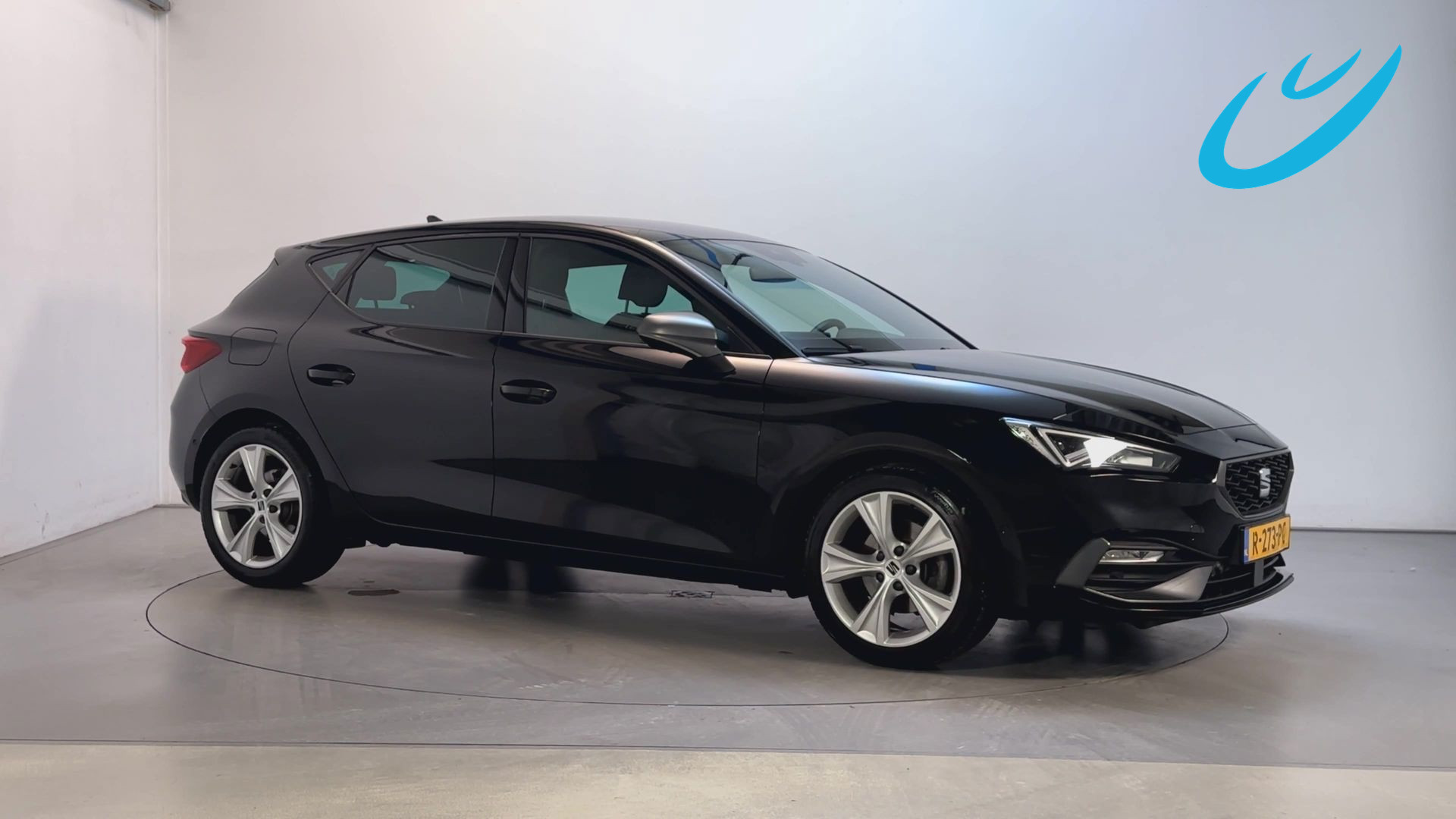 Seat Seat Leon 1.0 TSI FR Business Intense Camera Navigatie Adaptive Cruise LED Sfeerverlichting 2022 - voorkant