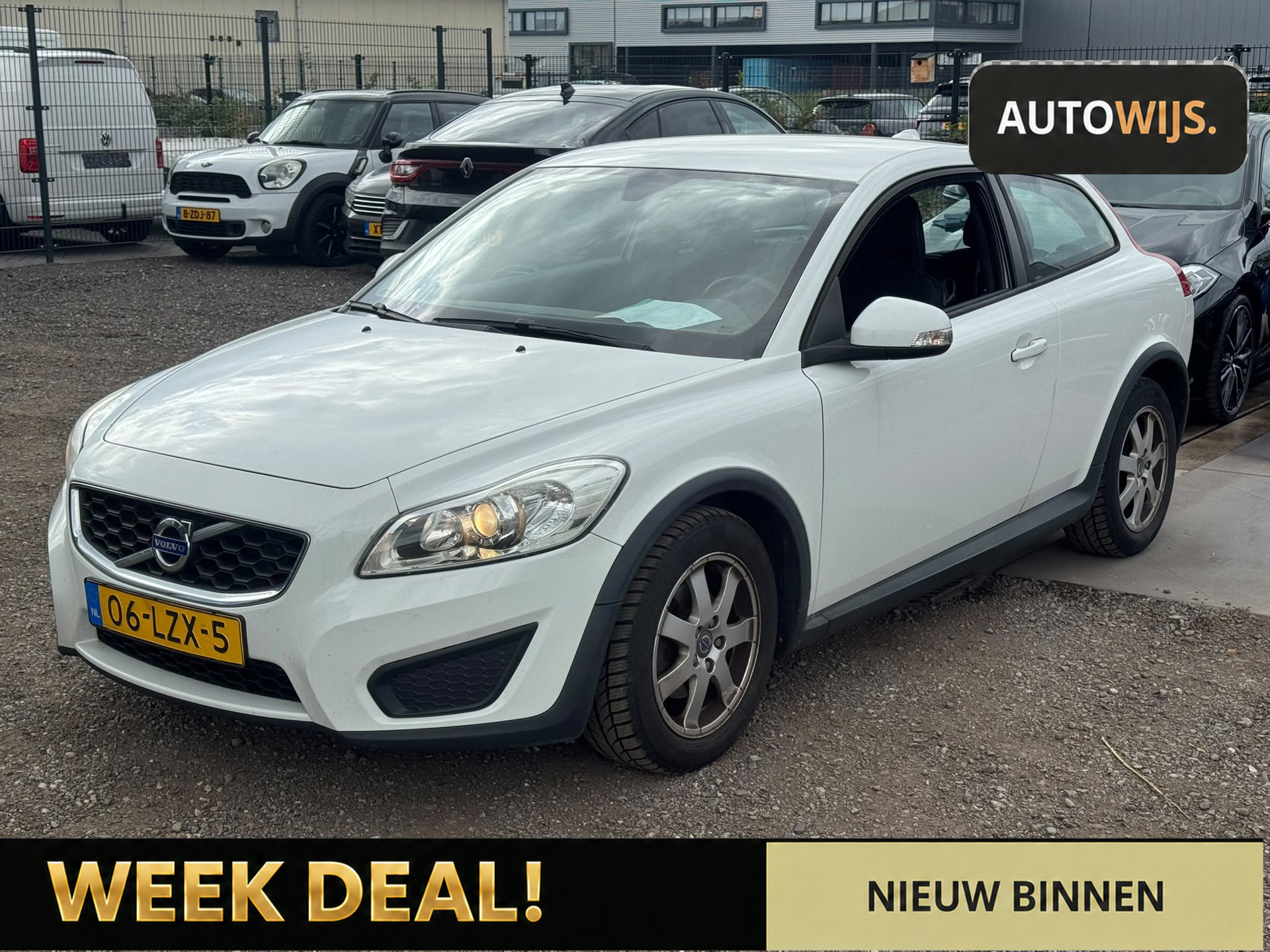 Volvo C30 1.6 Advantage|NL AUTO|XENON|APK 8-2027|NETJES! 2010 - voorkant