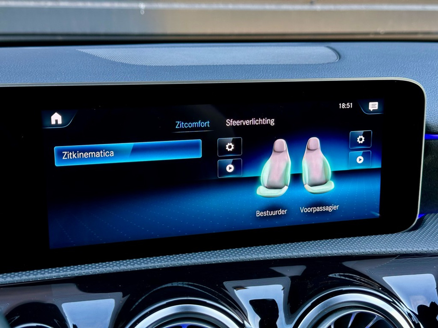 Foto van Mercedes-Benz A 200