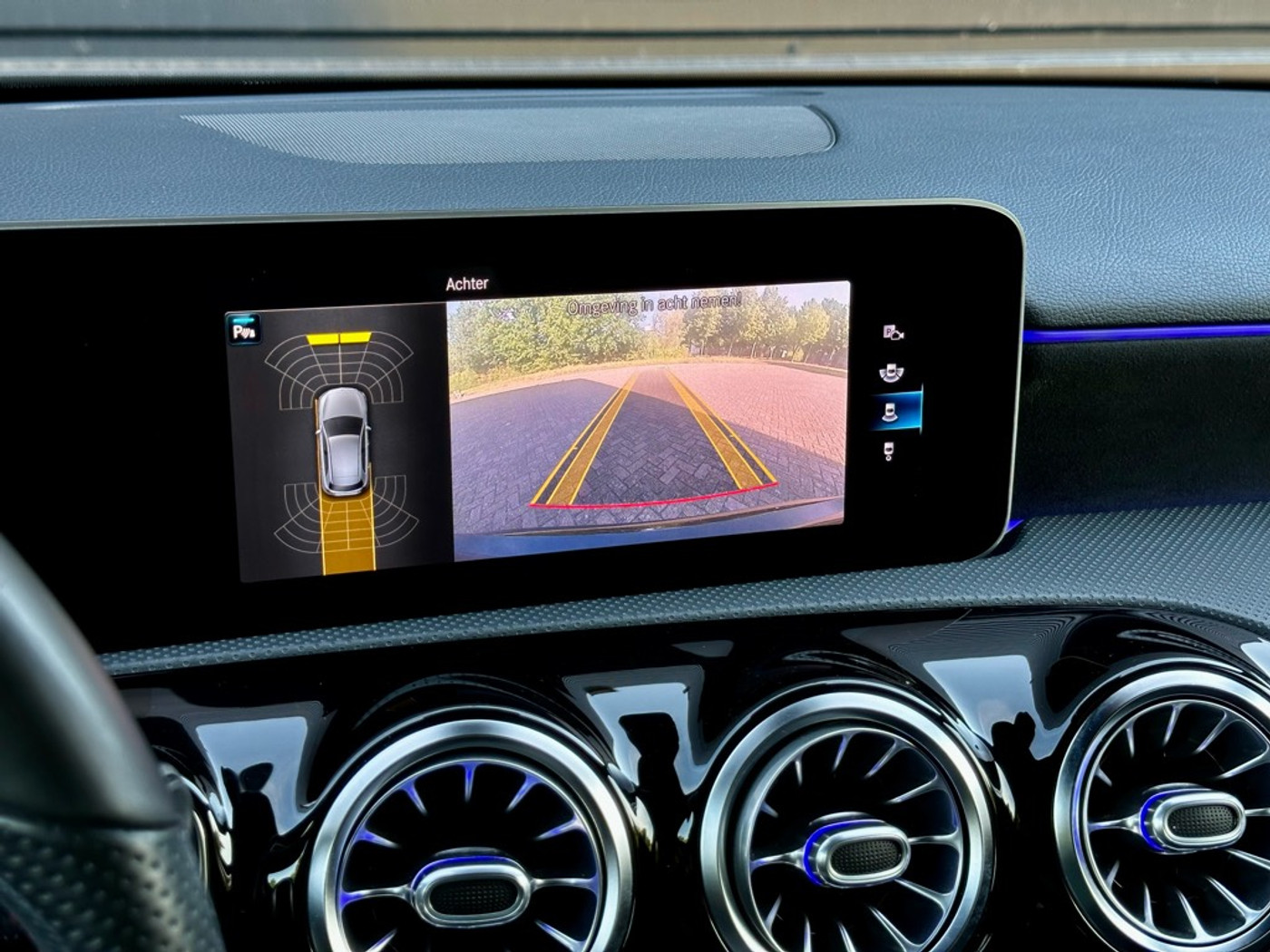 Foto van Mercedes-Benz A 200