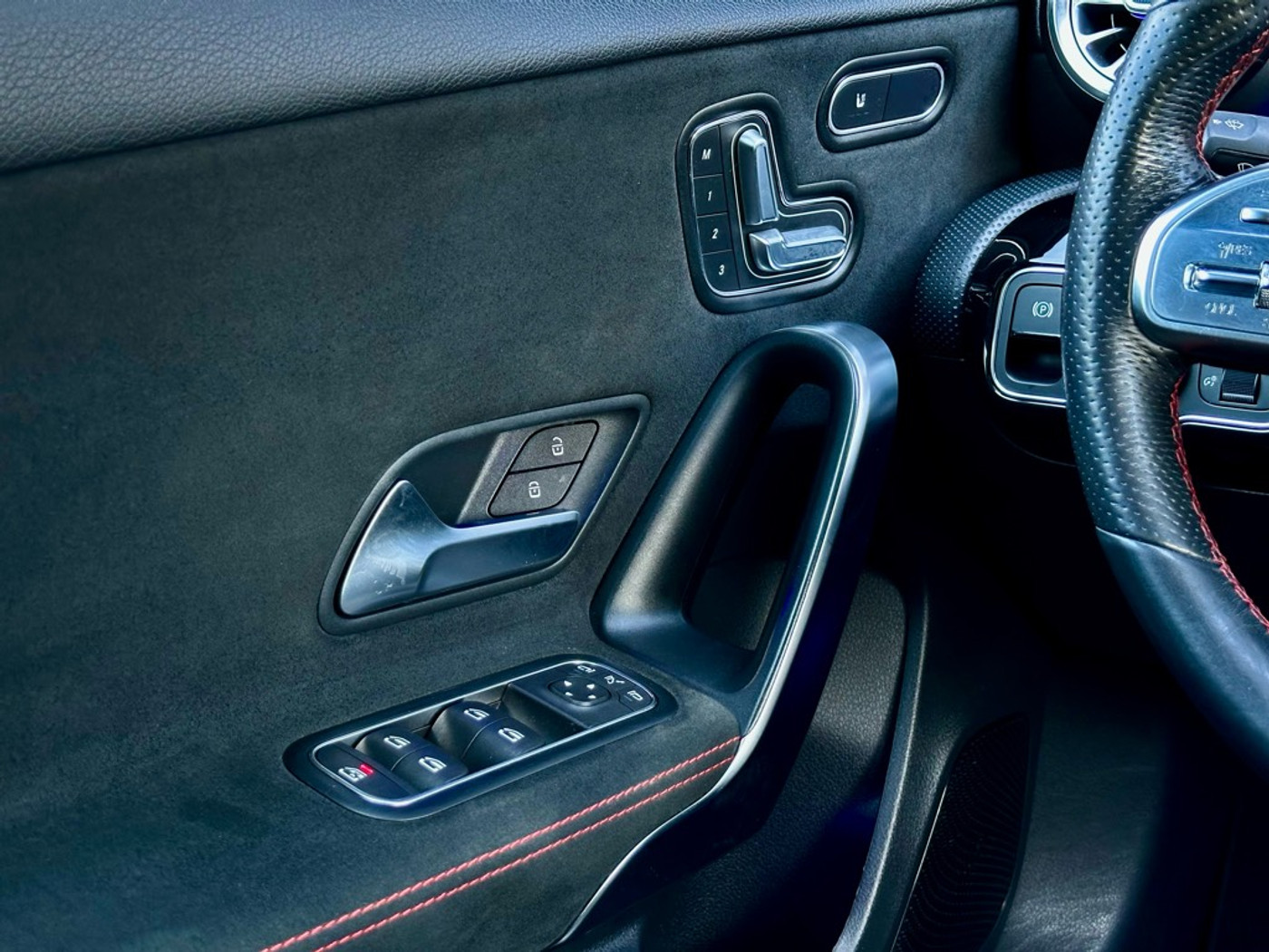 Foto van Mercedes-Benz A 200