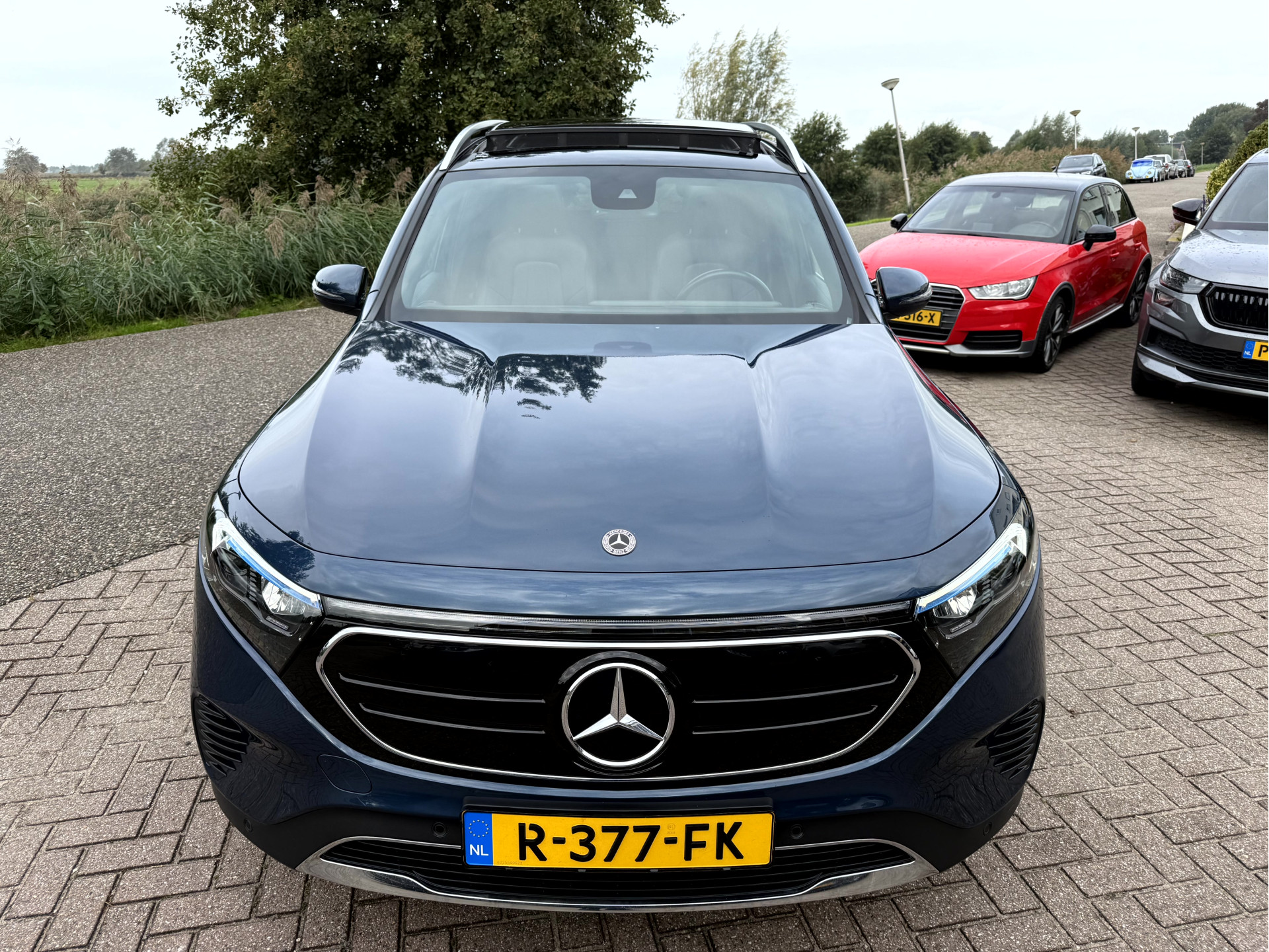 Foto van Mercedes-Benz Eqb 250