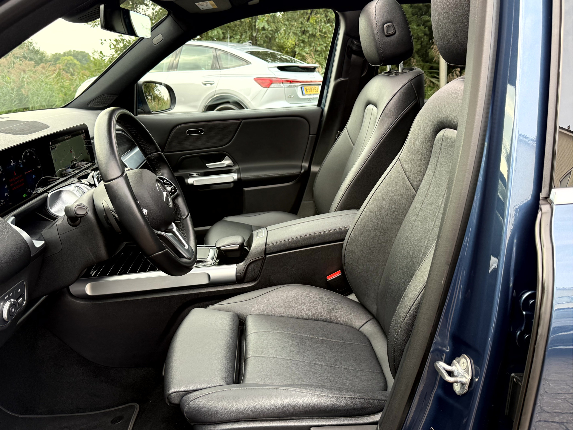 Foto van Mercedes-Benz Eqb 250