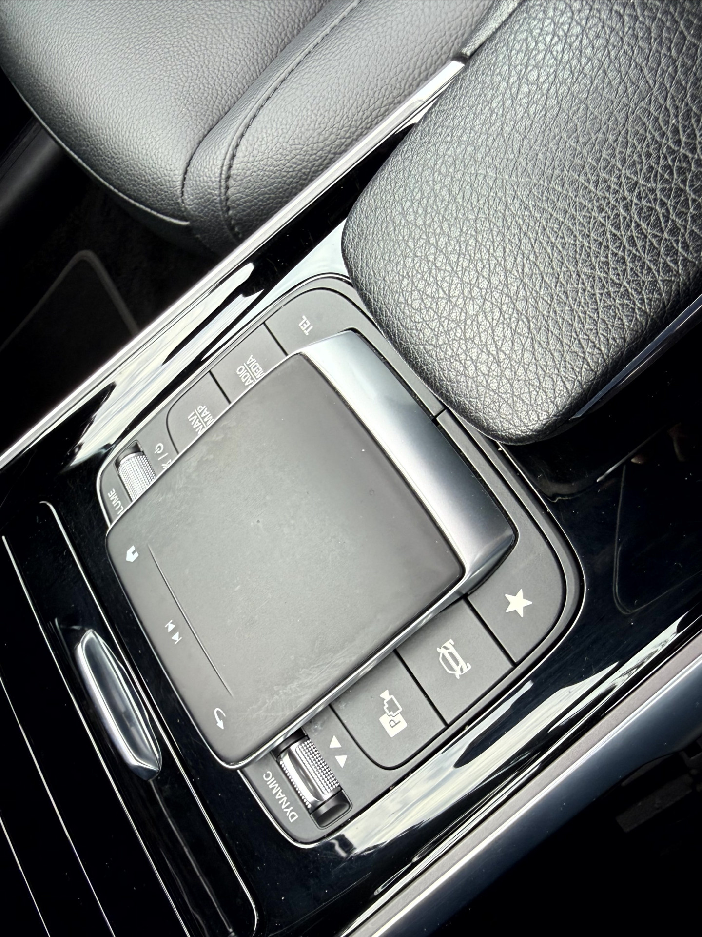 Foto van Mercedes-Benz Eqb 250