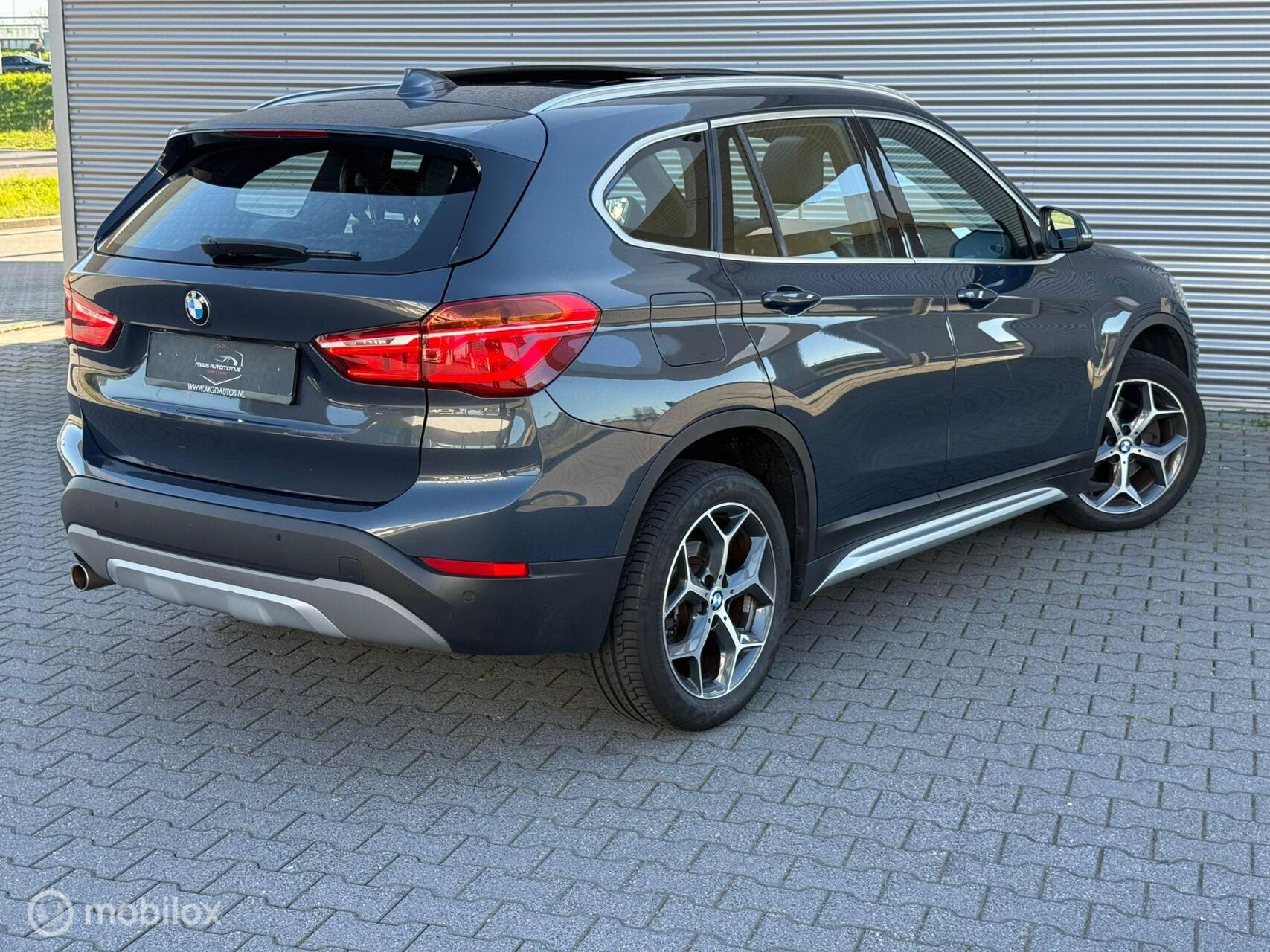 Foto van BMW X1 Sdrive18i