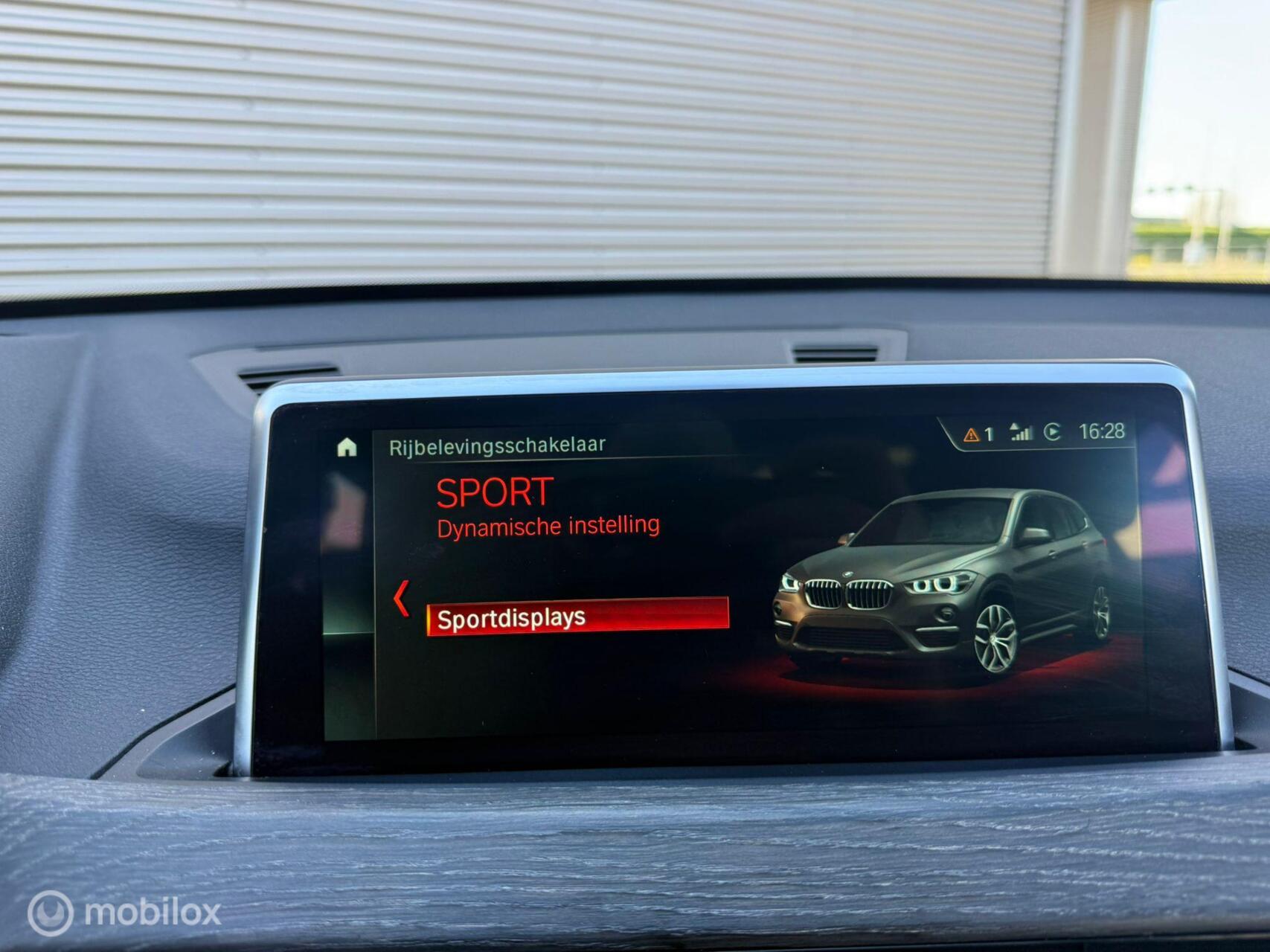 Foto van BMW X1 Sdrive18i