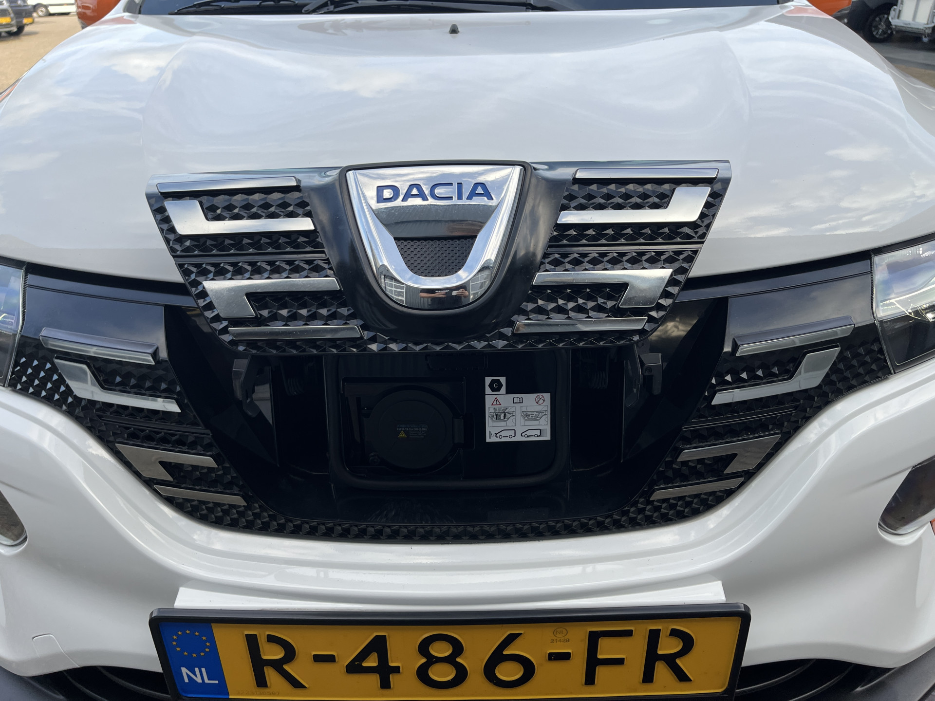 Foto van Dacia Spring