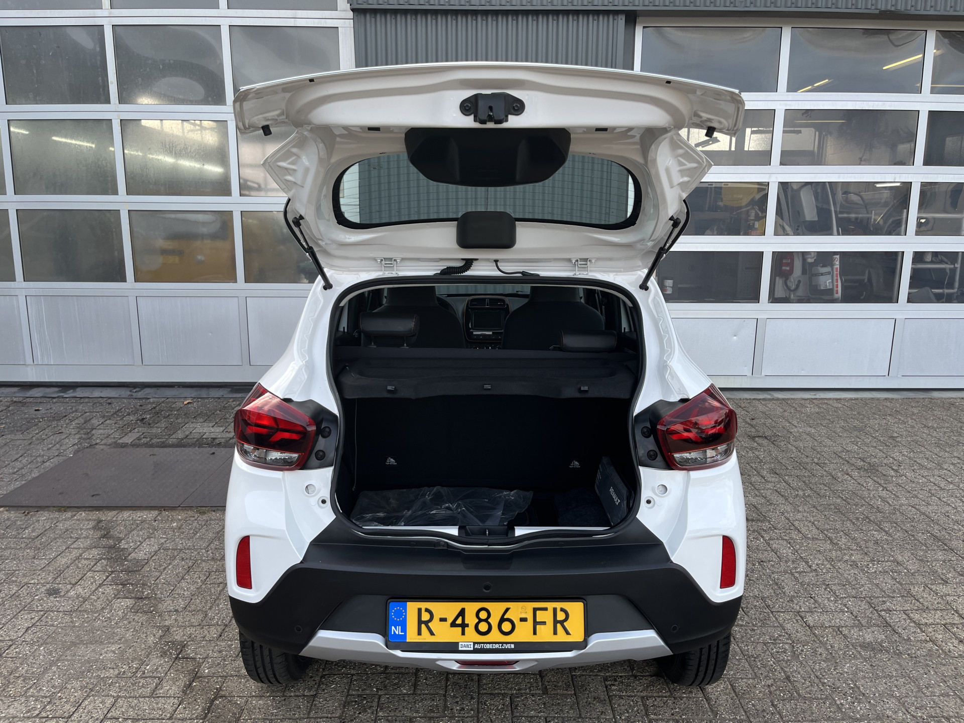 Foto van Dacia Spring
