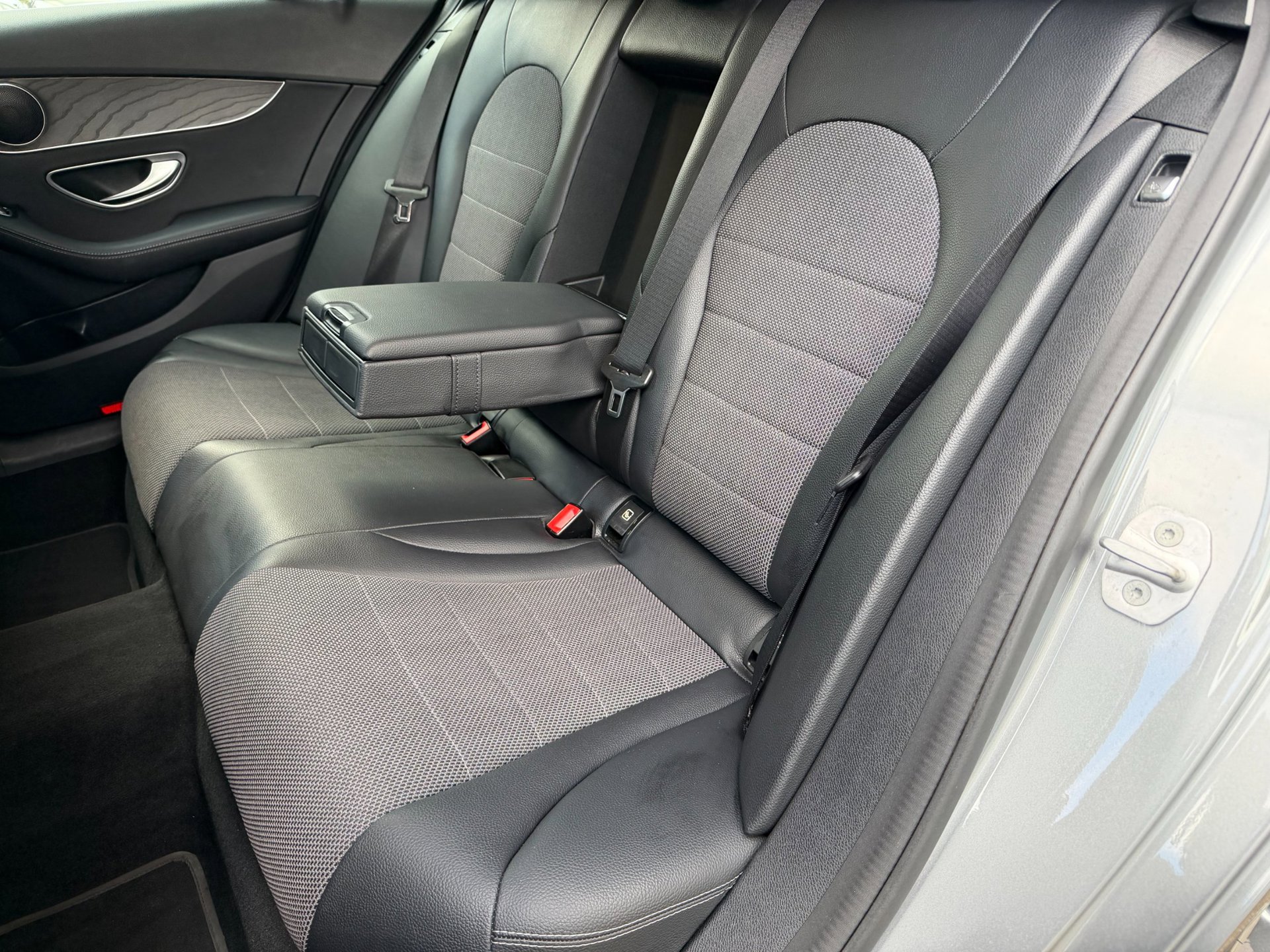 Foto van Mercedes-Benz C 350 E