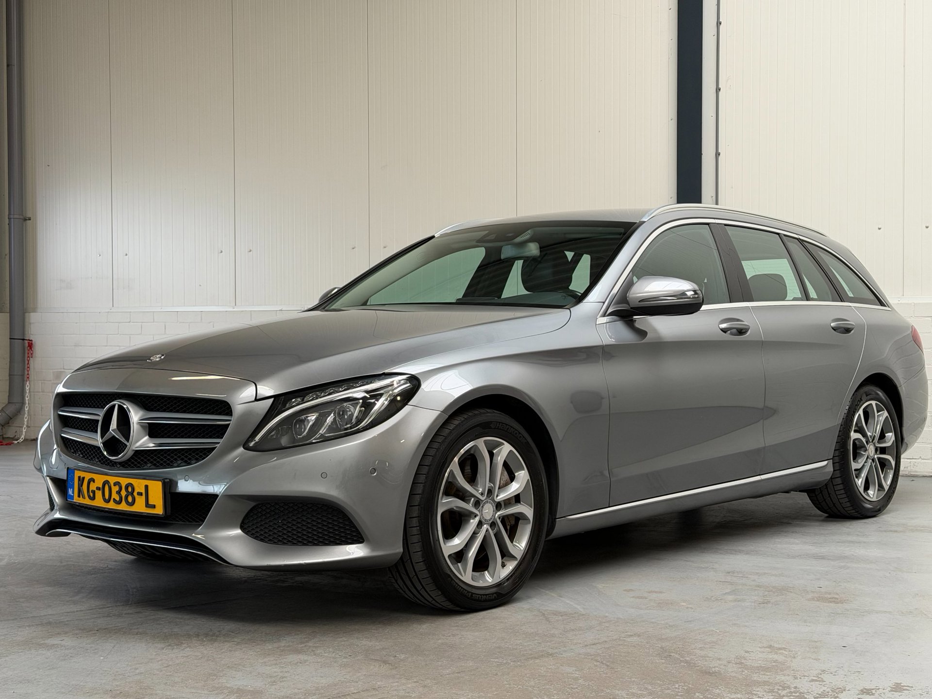 Foto van Mercedes-Benz C 350 E
