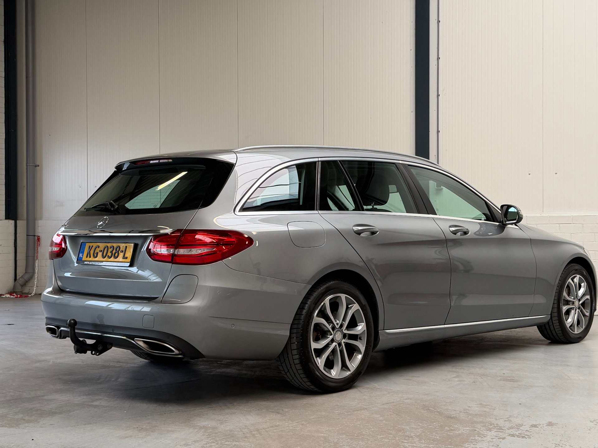 Foto van Mercedes-Benz C 350 E