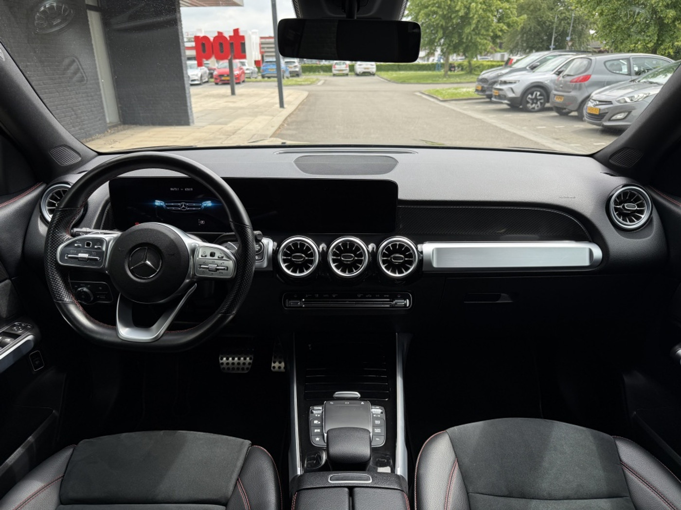 Foto van Mercedes-Benz GLB 180