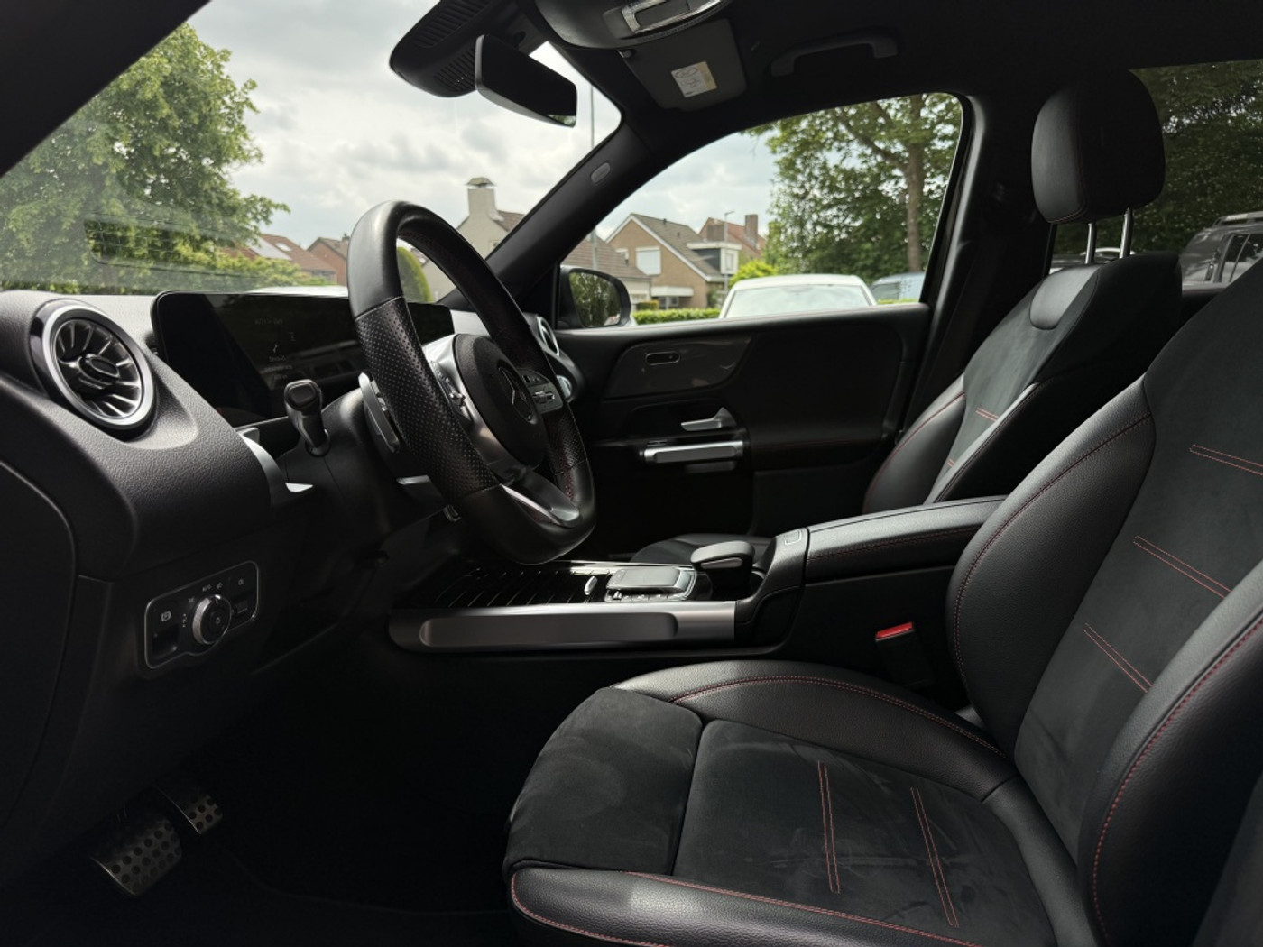 Foto van Mercedes-Benz GLB 180